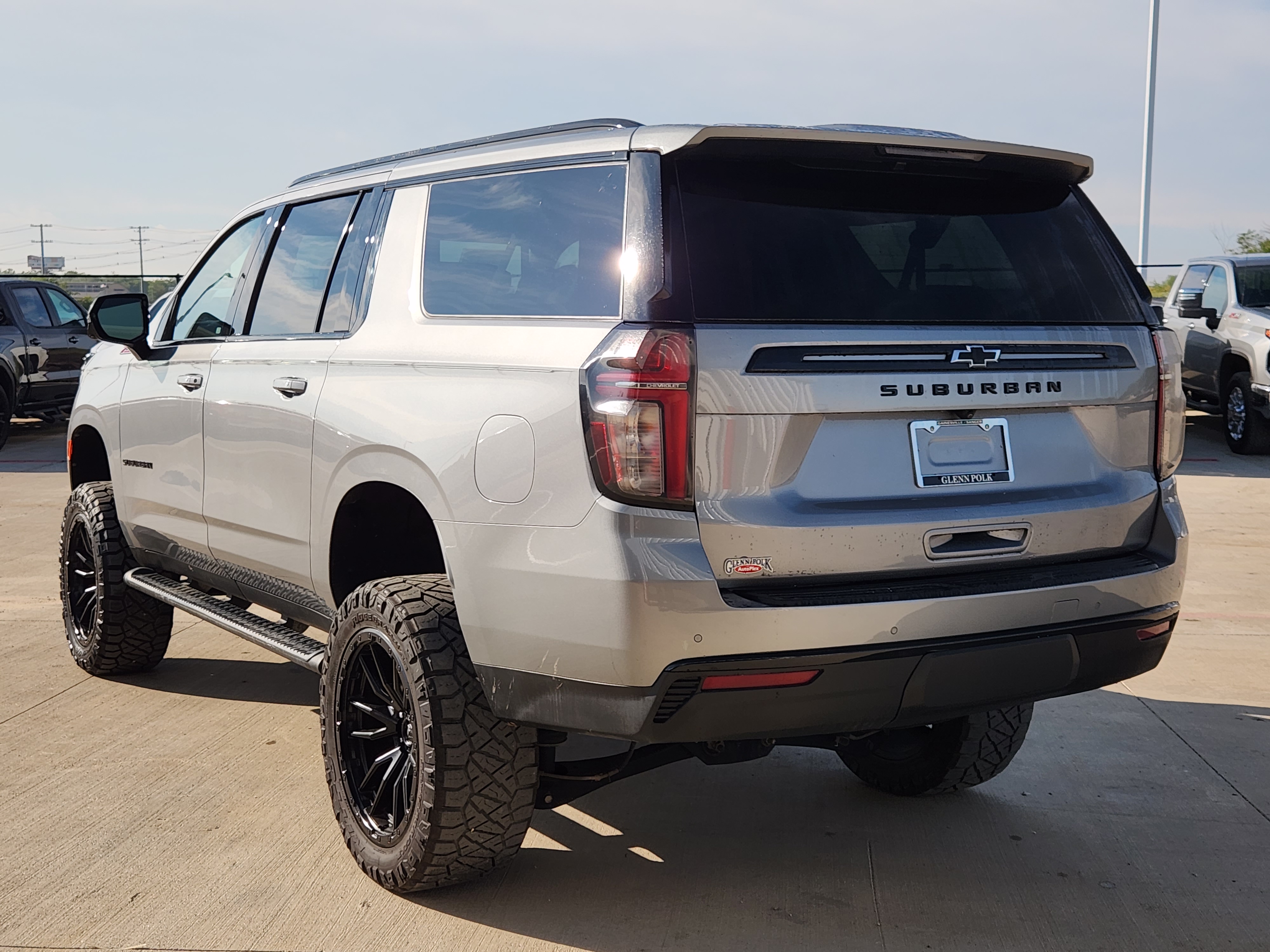 2023 Chevrolet Suburban Z71 6