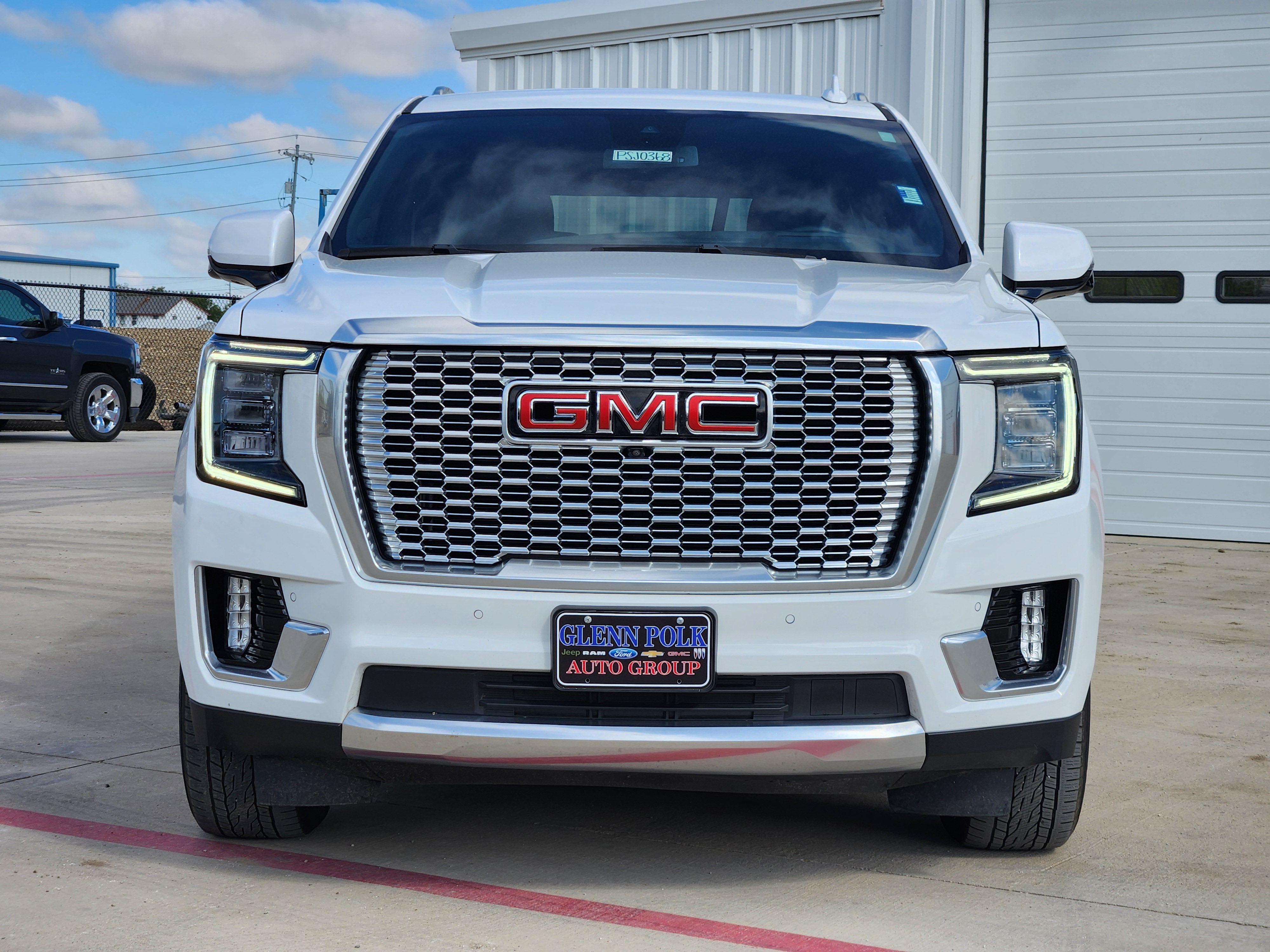 2023 GMC Yukon Denali 2