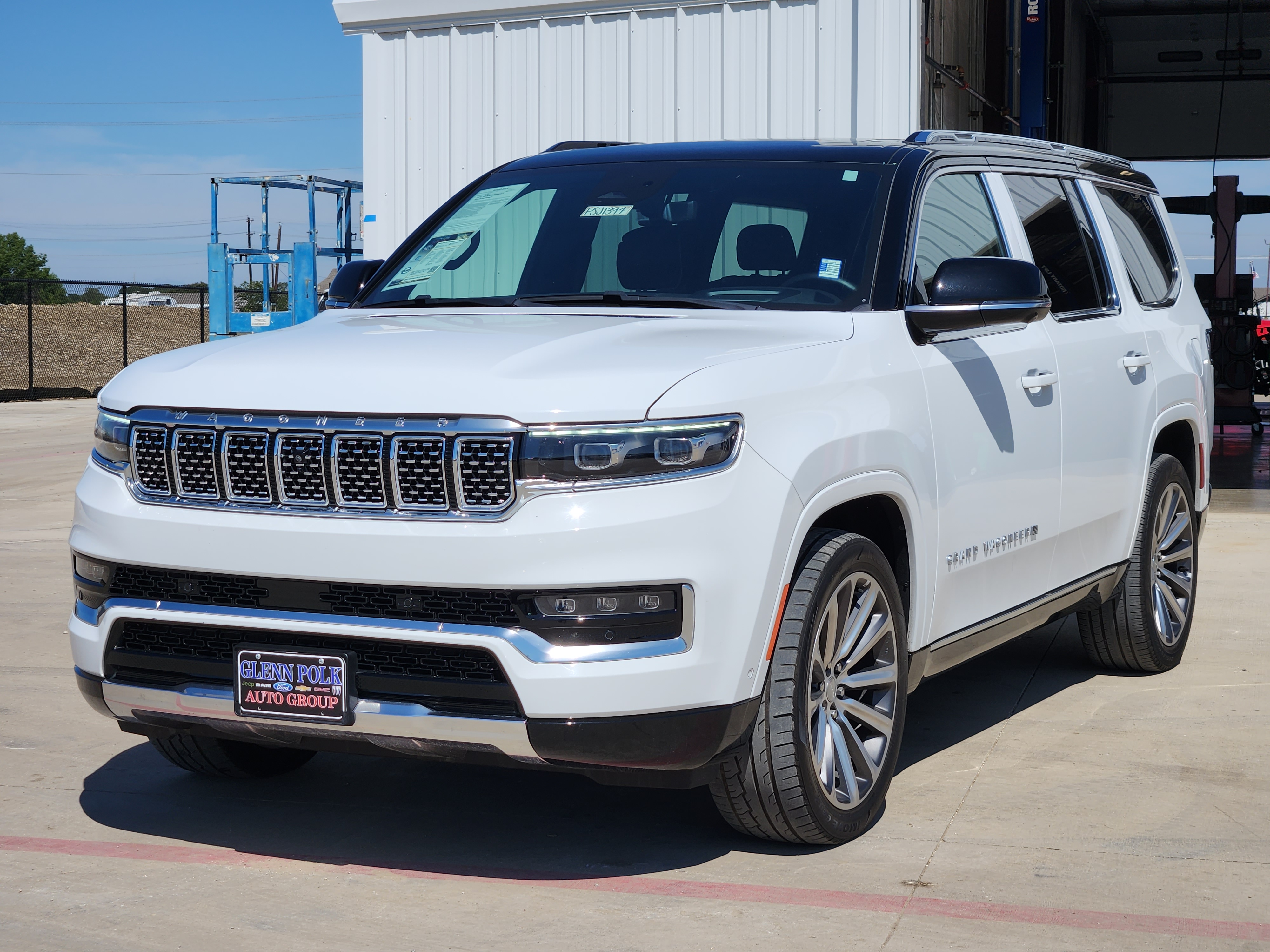 2023 Jeep Grand Wagoneer Series II 4