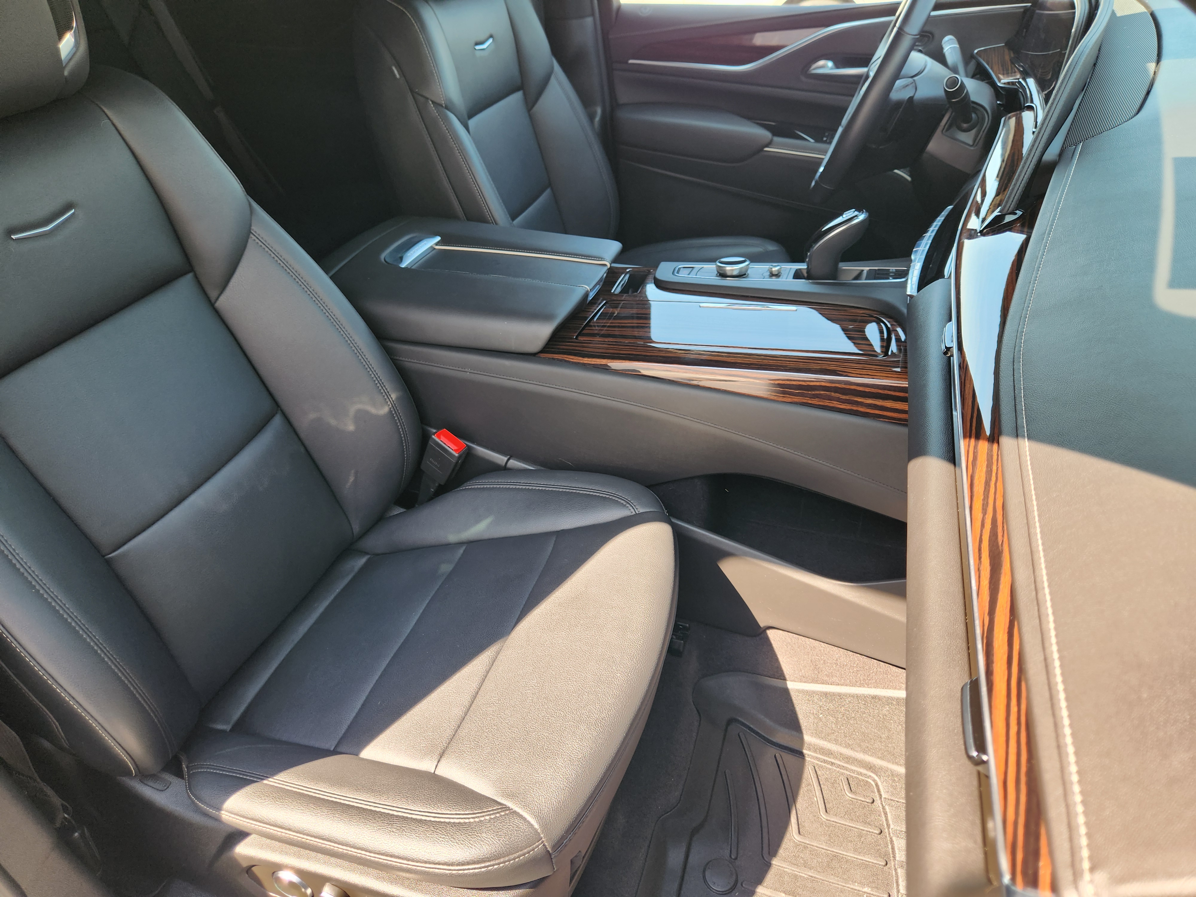 2023 Cadillac Escalade Luxury 15