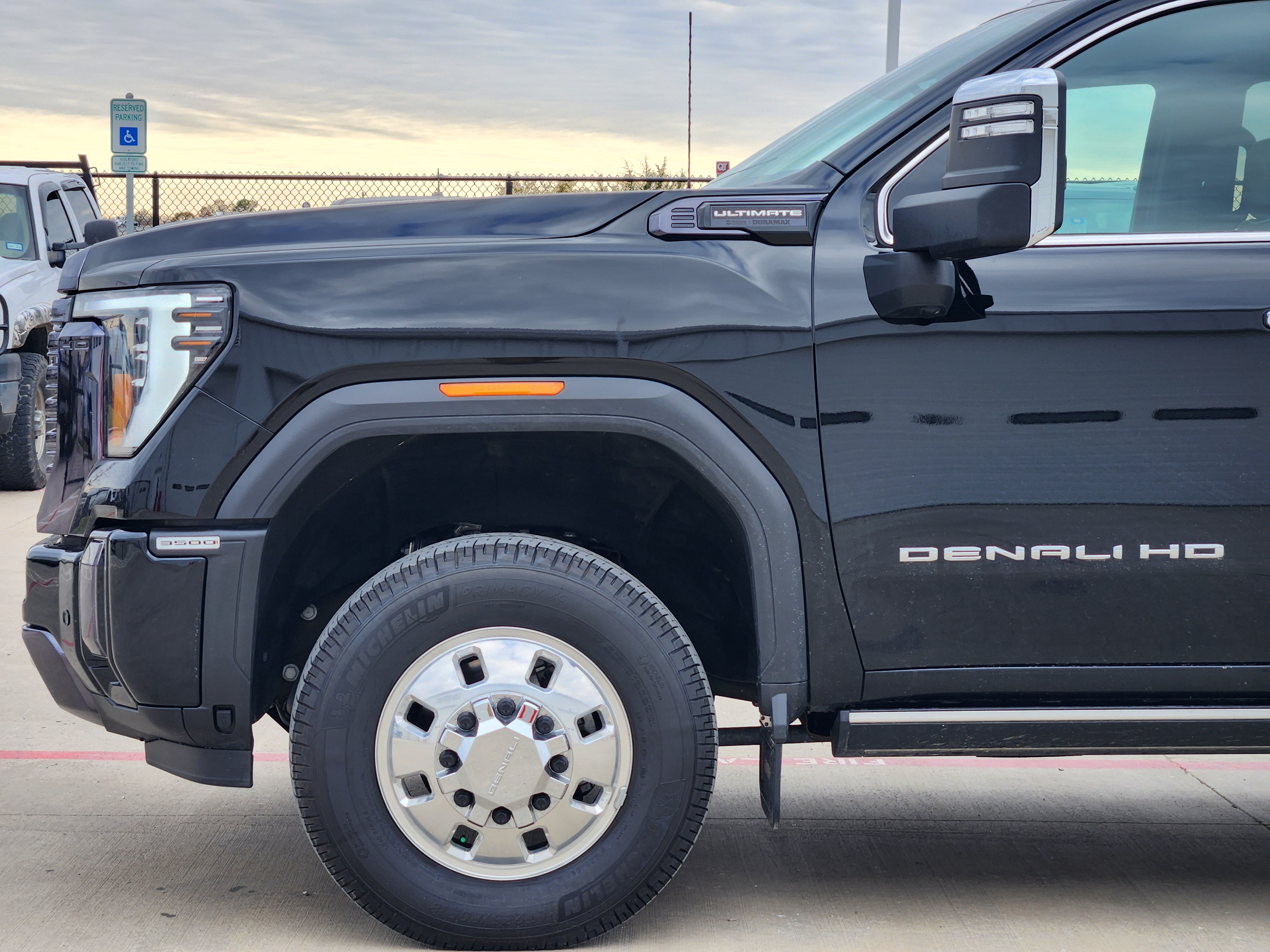 2024 GMC Sierra 3500HD Denali Ultimate 9