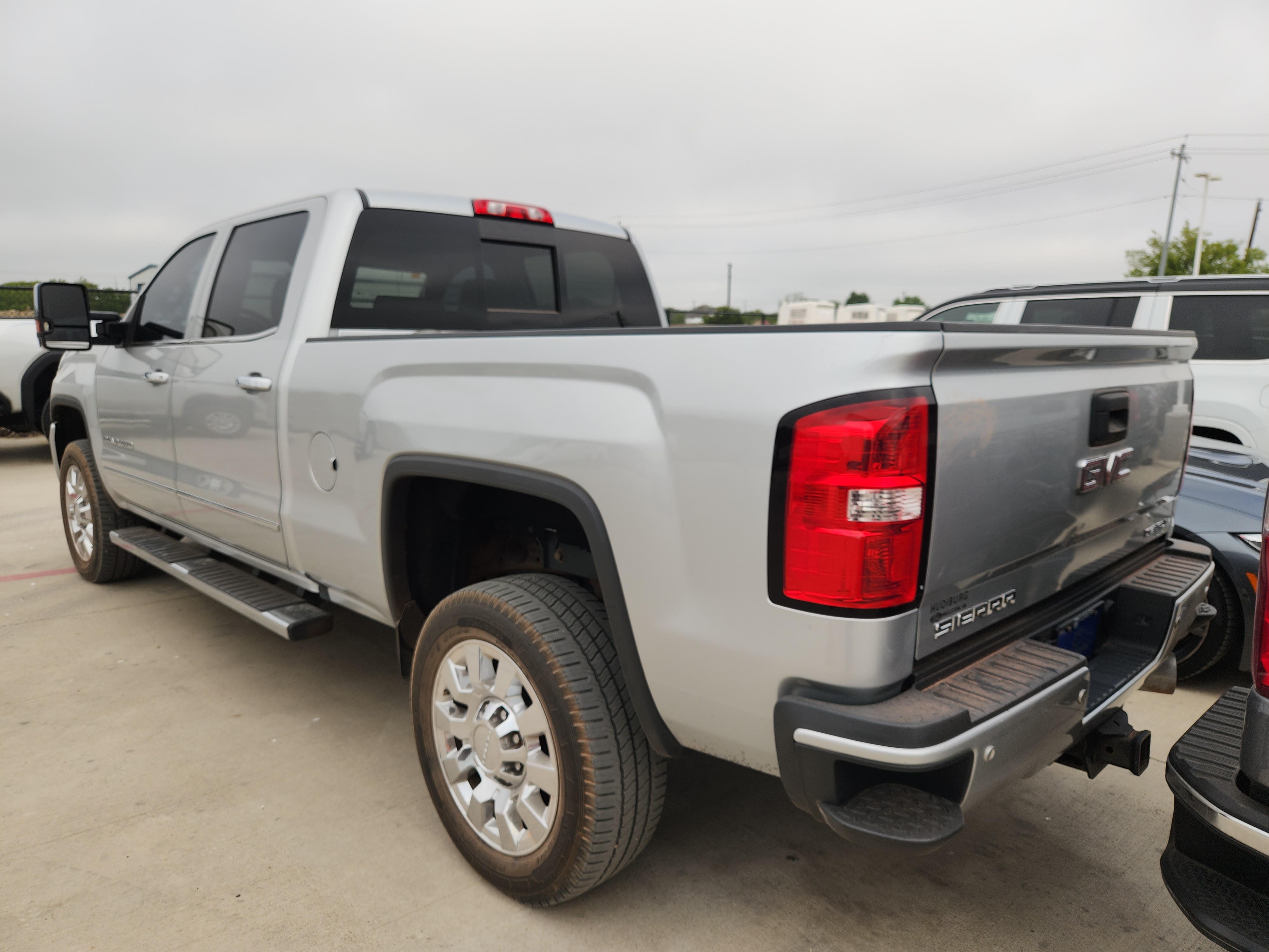 2019 GMC Sierra 2500HD Denali 2