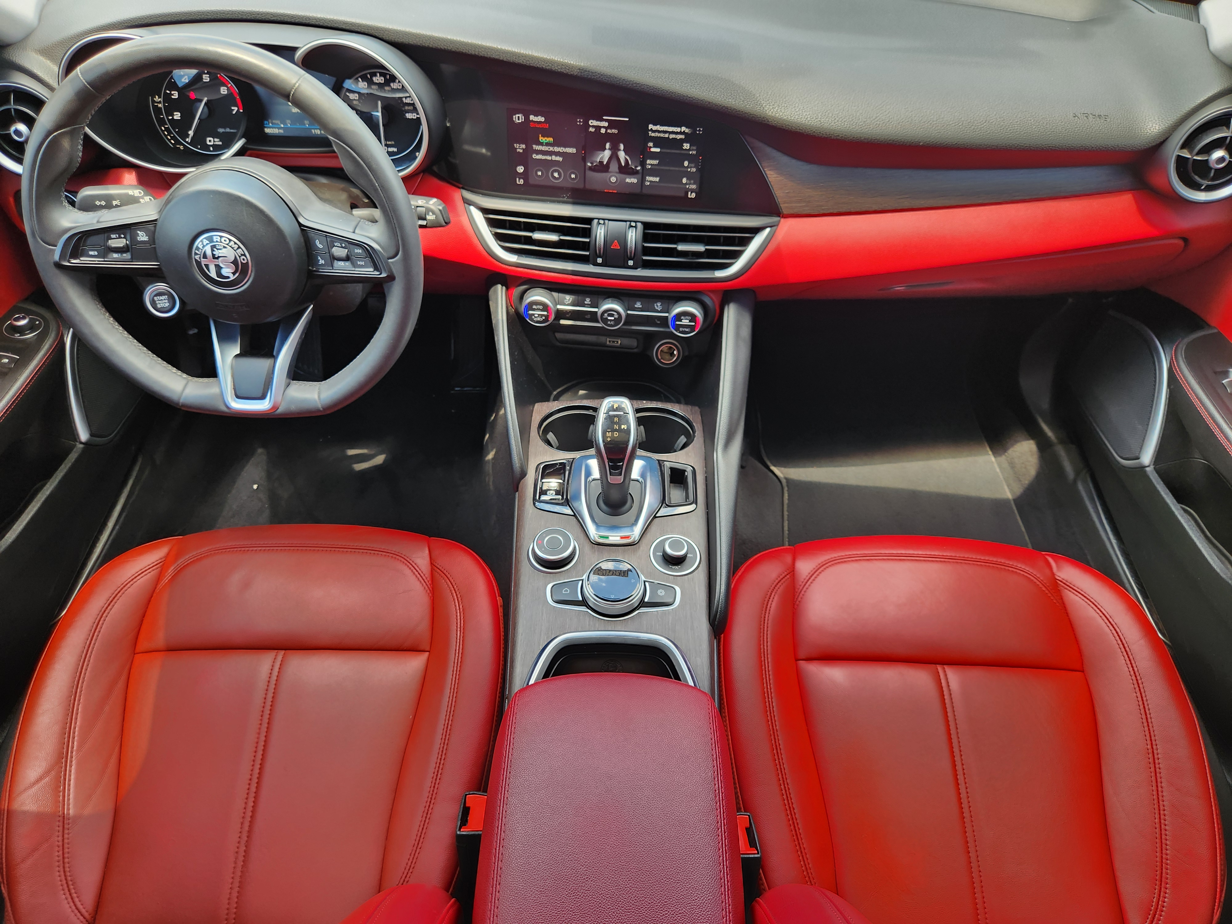 2020 Alfa Romeo Giulia Ti 28