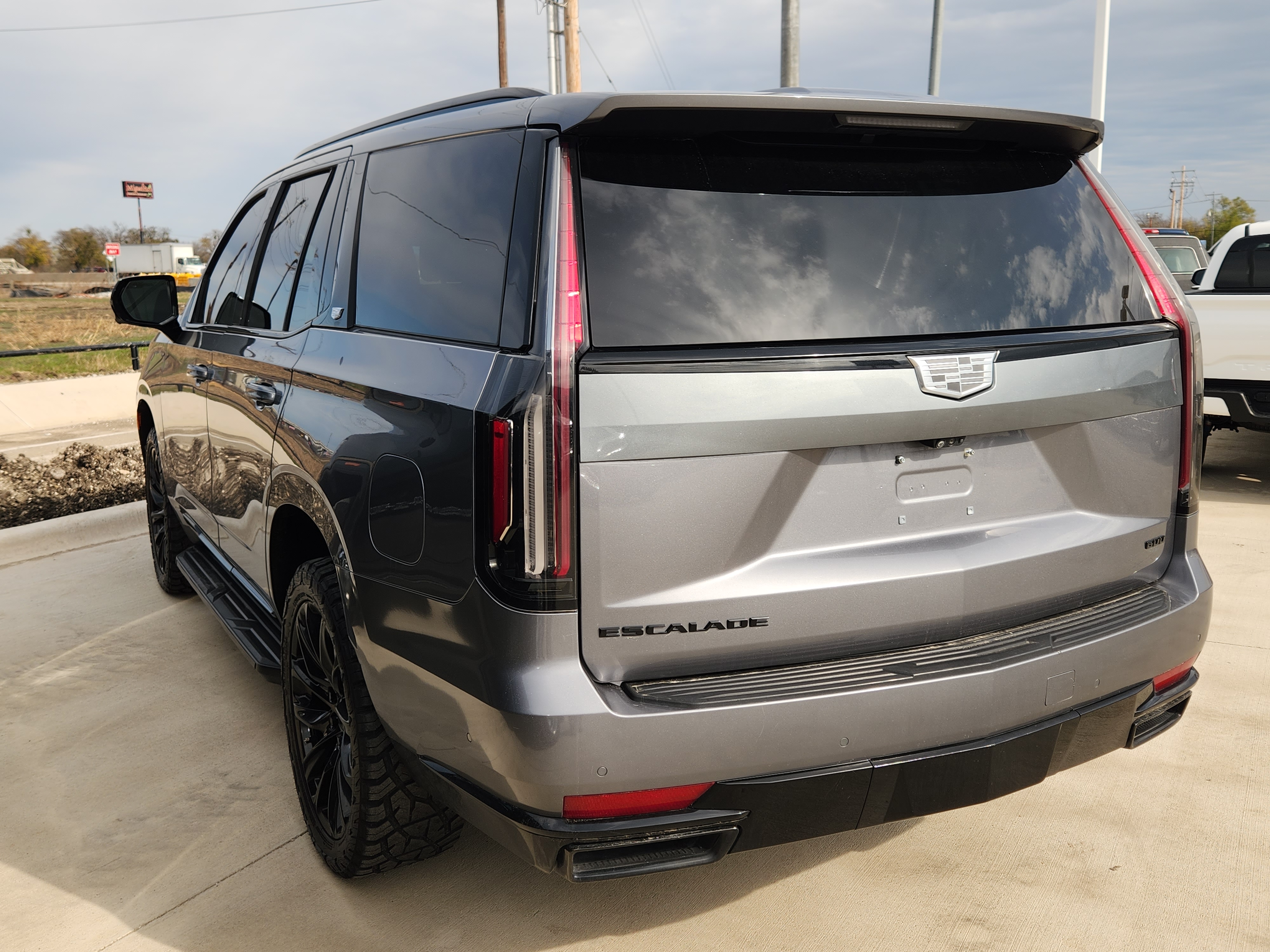 2021 Cadillac Escalade Sport 2