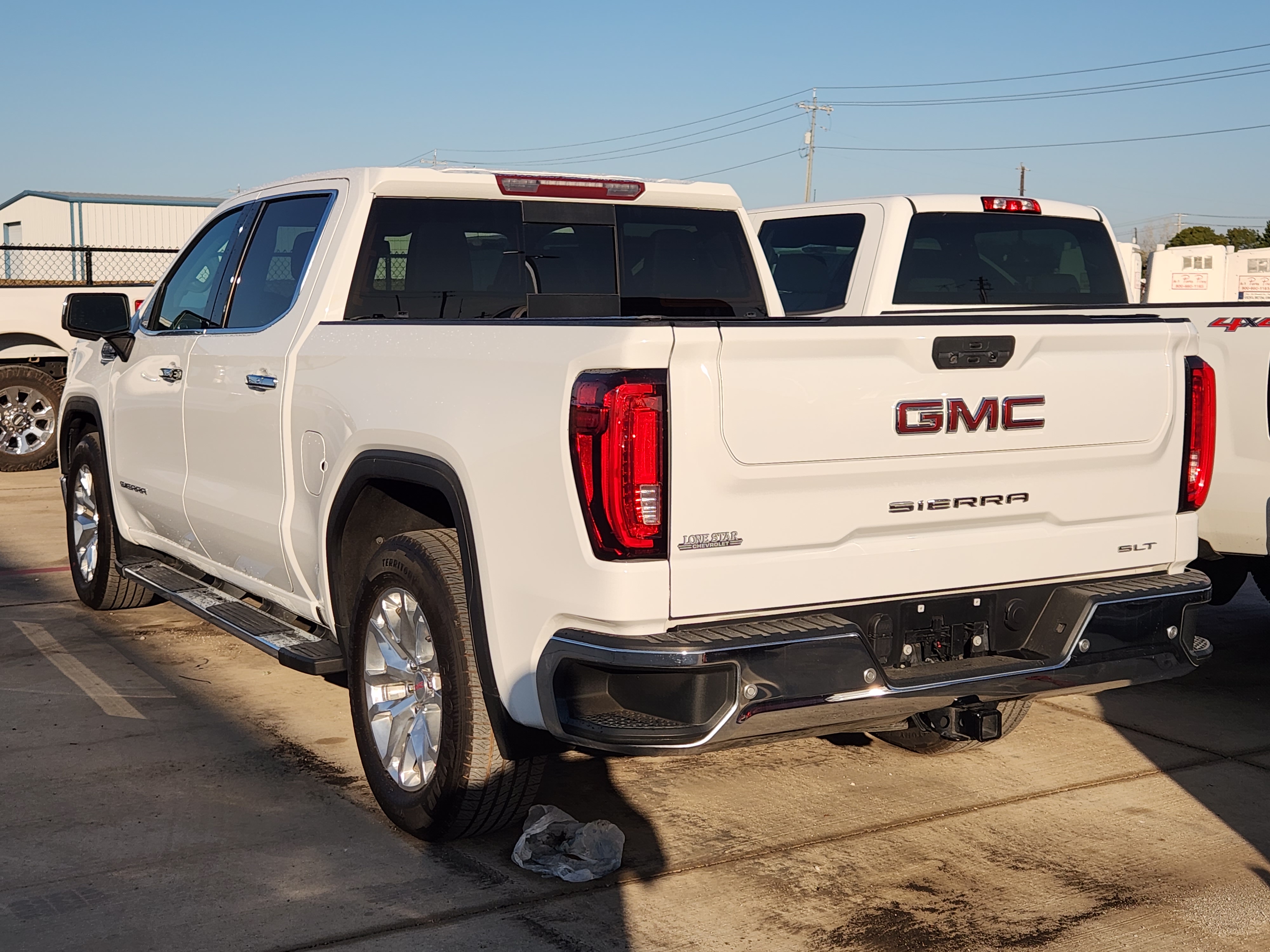 2021 GMC Sierra 1500 SLT 2