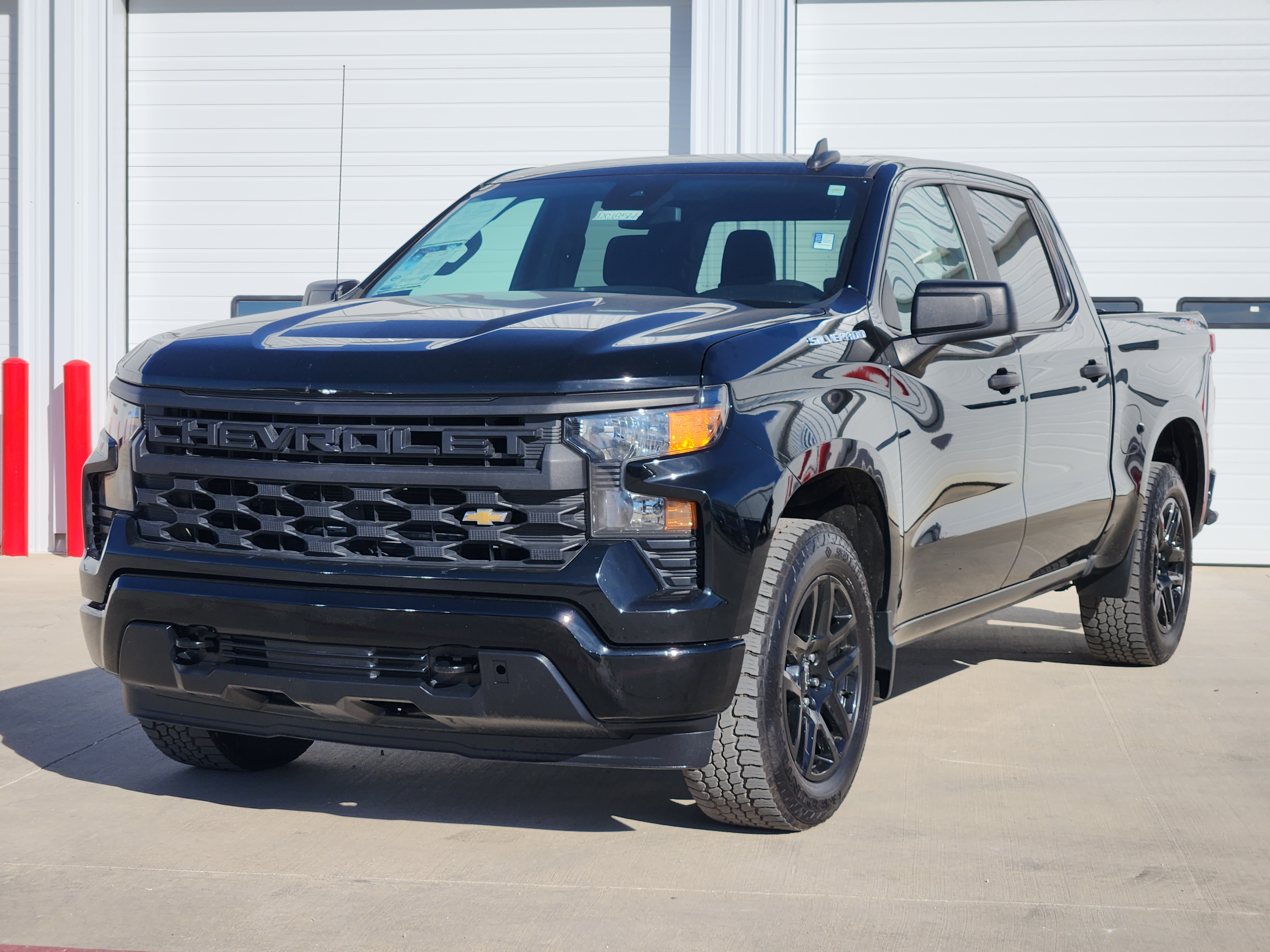 2022 Chevrolet Silverado 1500 Custom 4