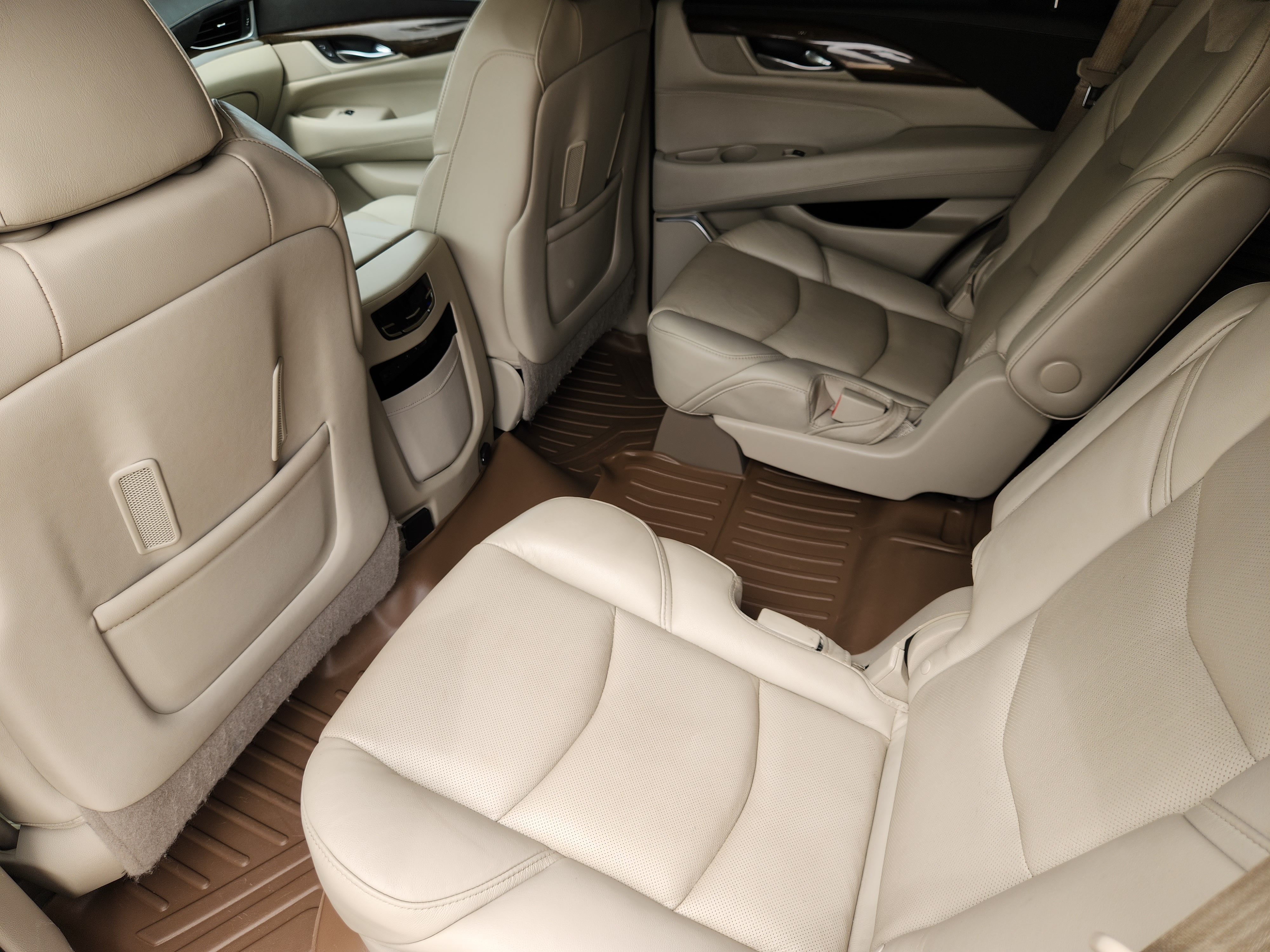 2020 Cadillac Escalade Luxury 30