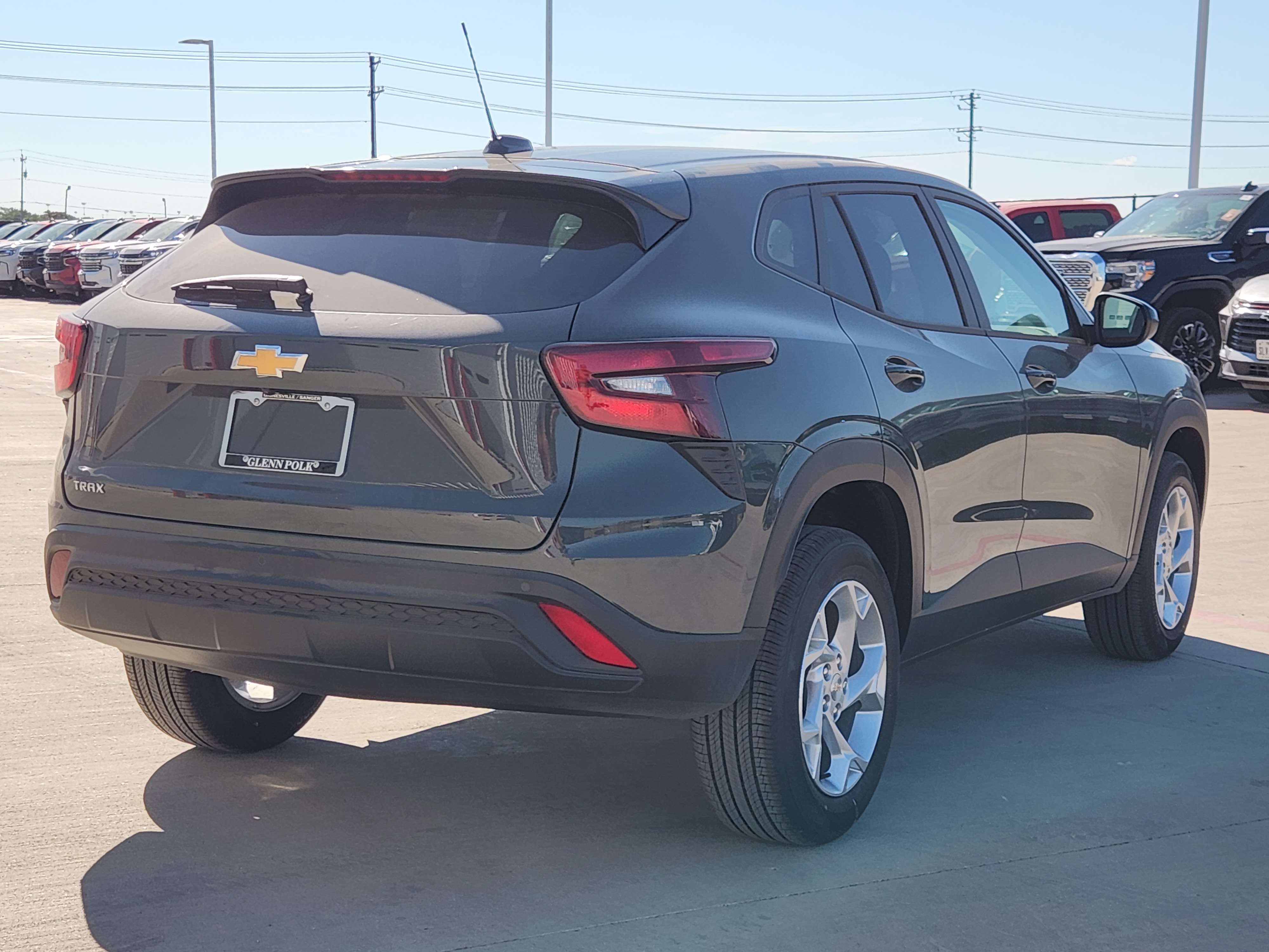 2025 Chevrolet Trax LS 5