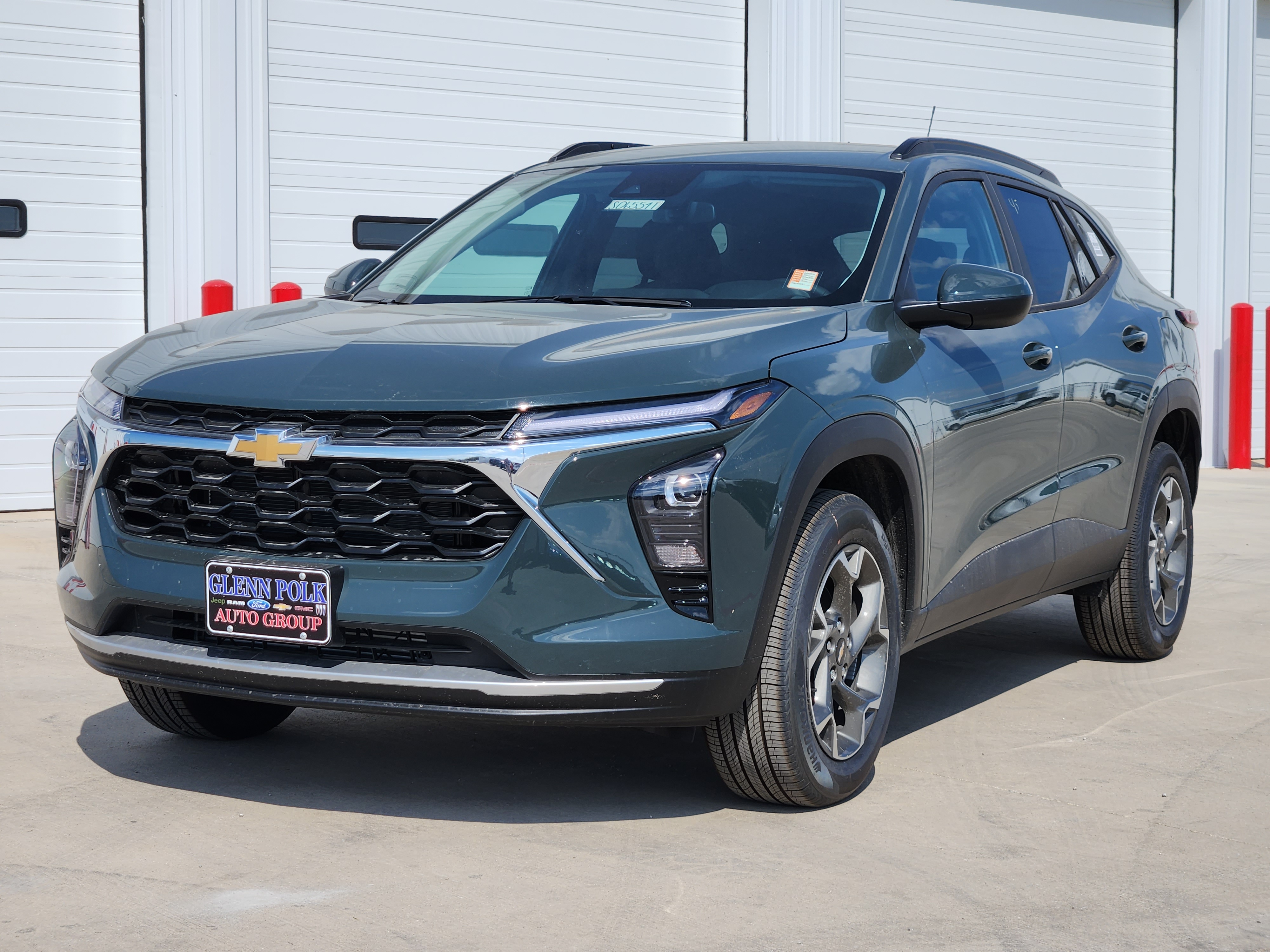 2025 Chevrolet Trax LT 2