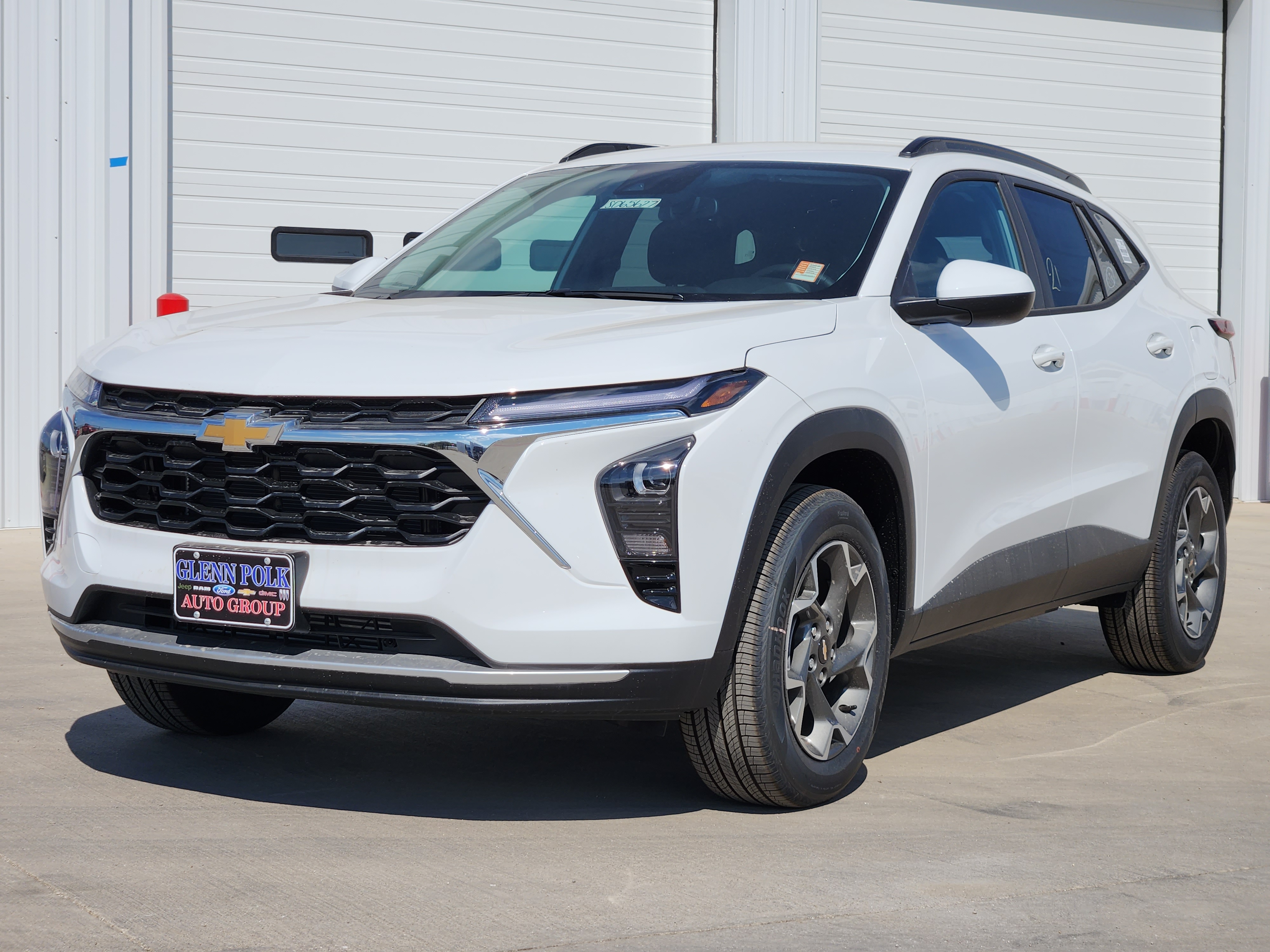 2025 Chevrolet Trax LT 2