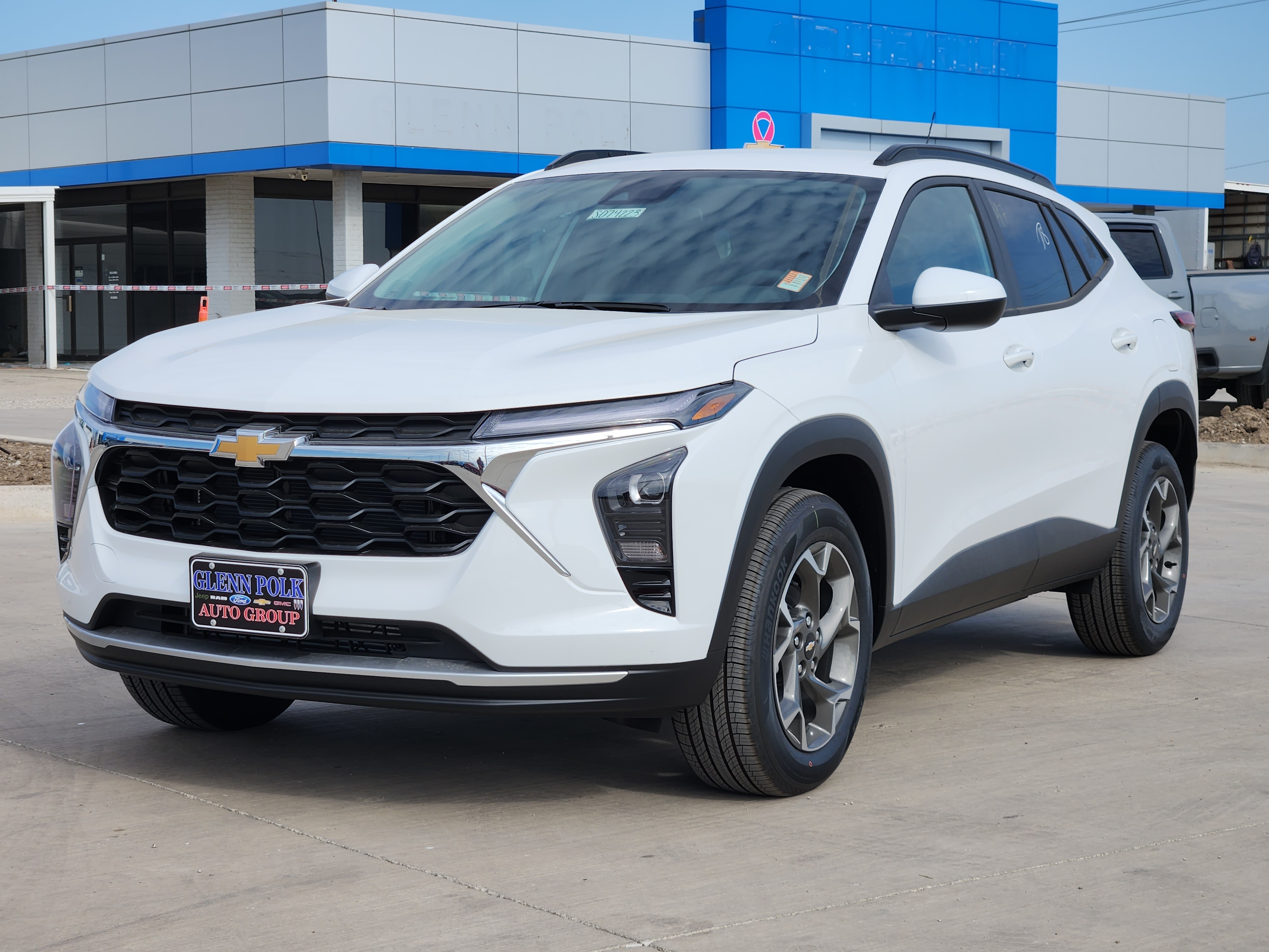 2025 Chevrolet Trax LT 2