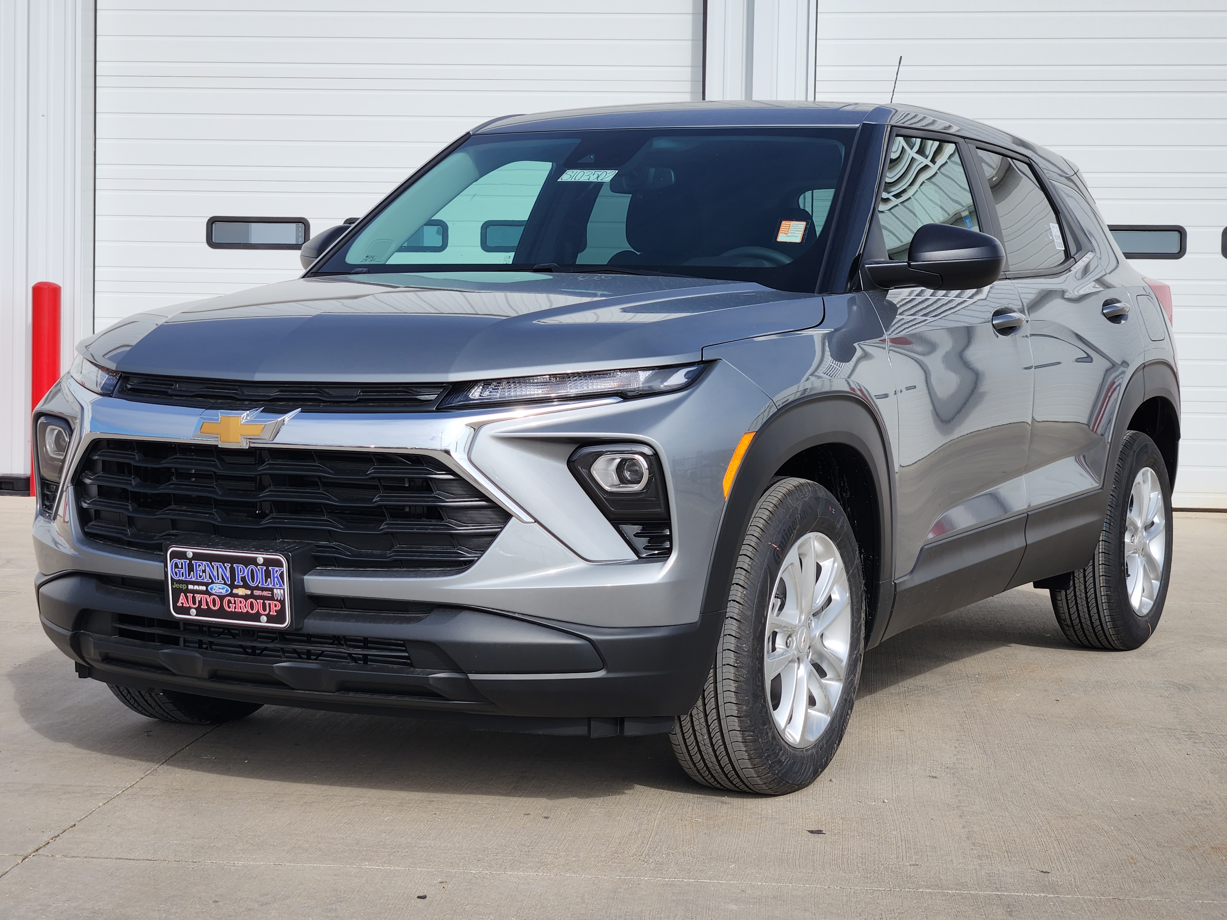 2025 Chevrolet TrailBlazer LS 2