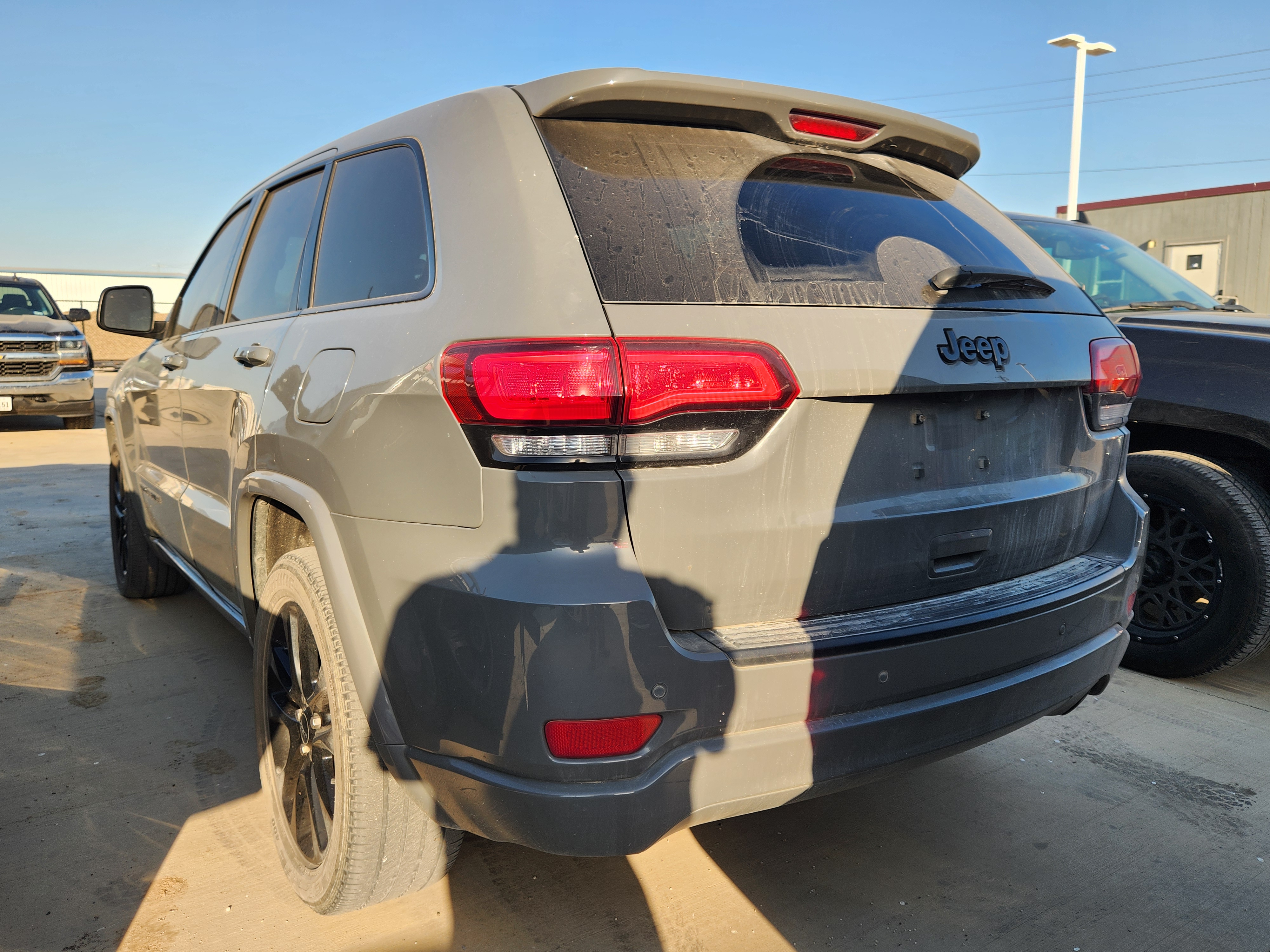 2020 Jeep Grand Cherokee Altitude 2