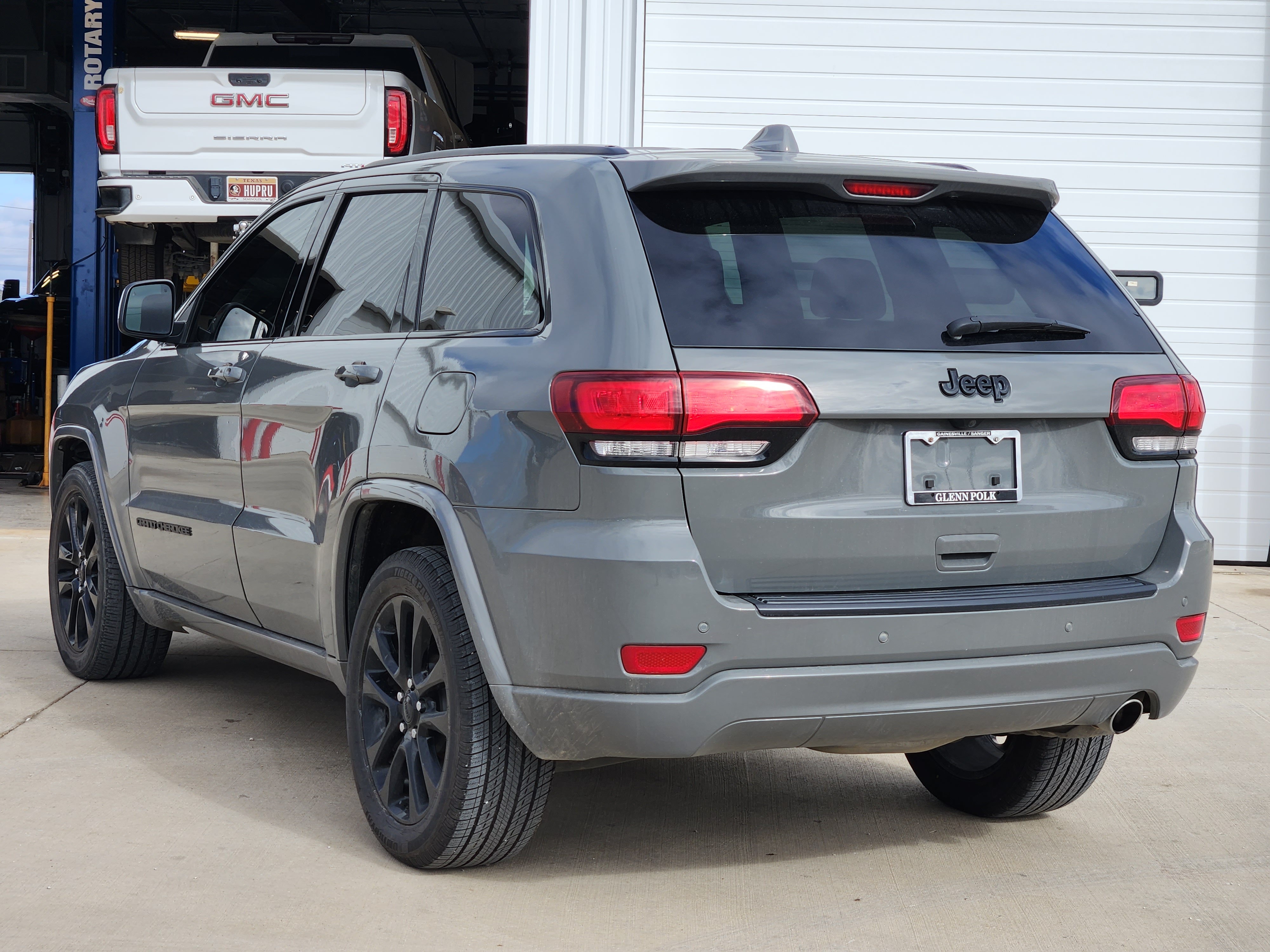 2020 Jeep Grand Cherokee Altitude 6