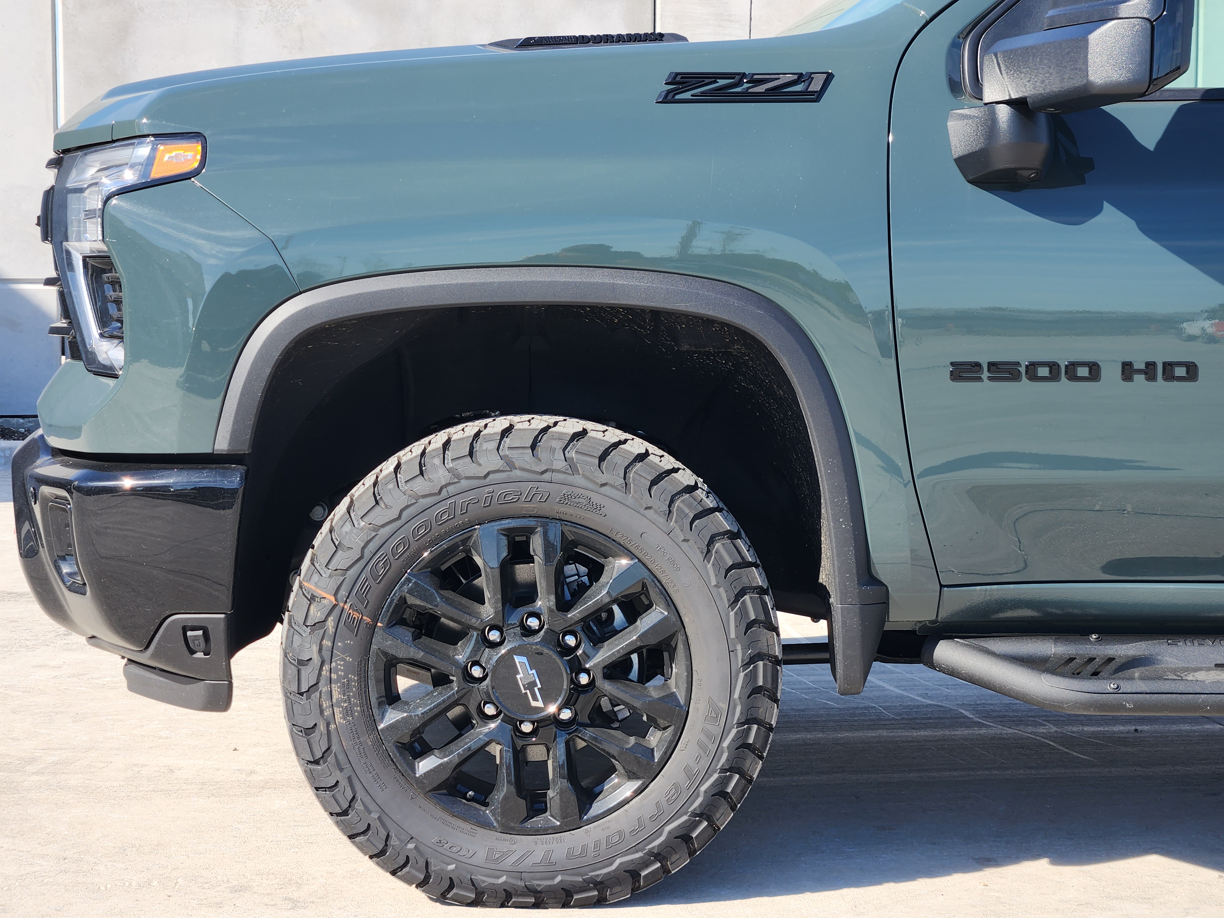 2025 Chevrolet Silverado 2500HD LTZ 6