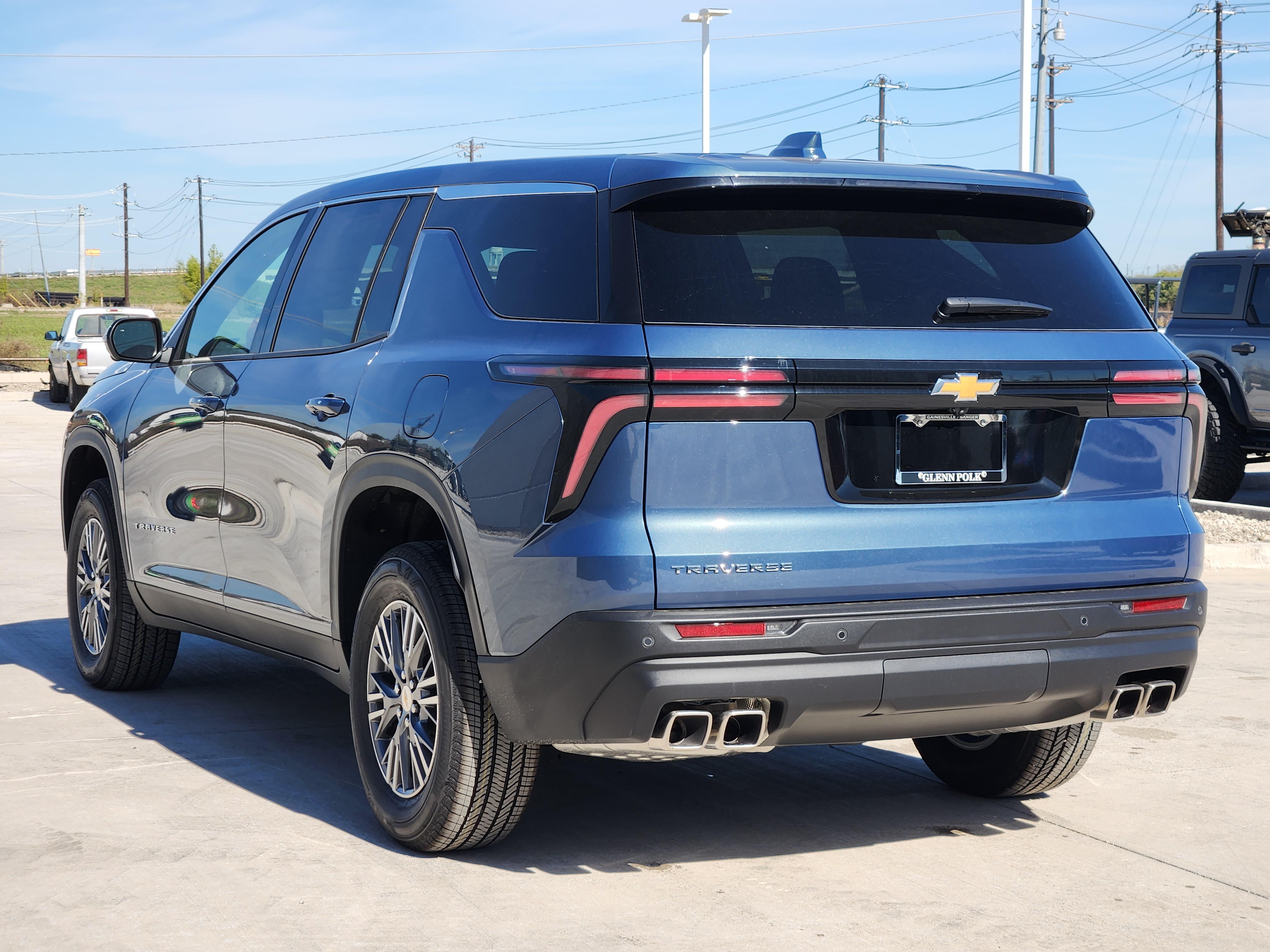 2024 Chevrolet Traverse LS 4