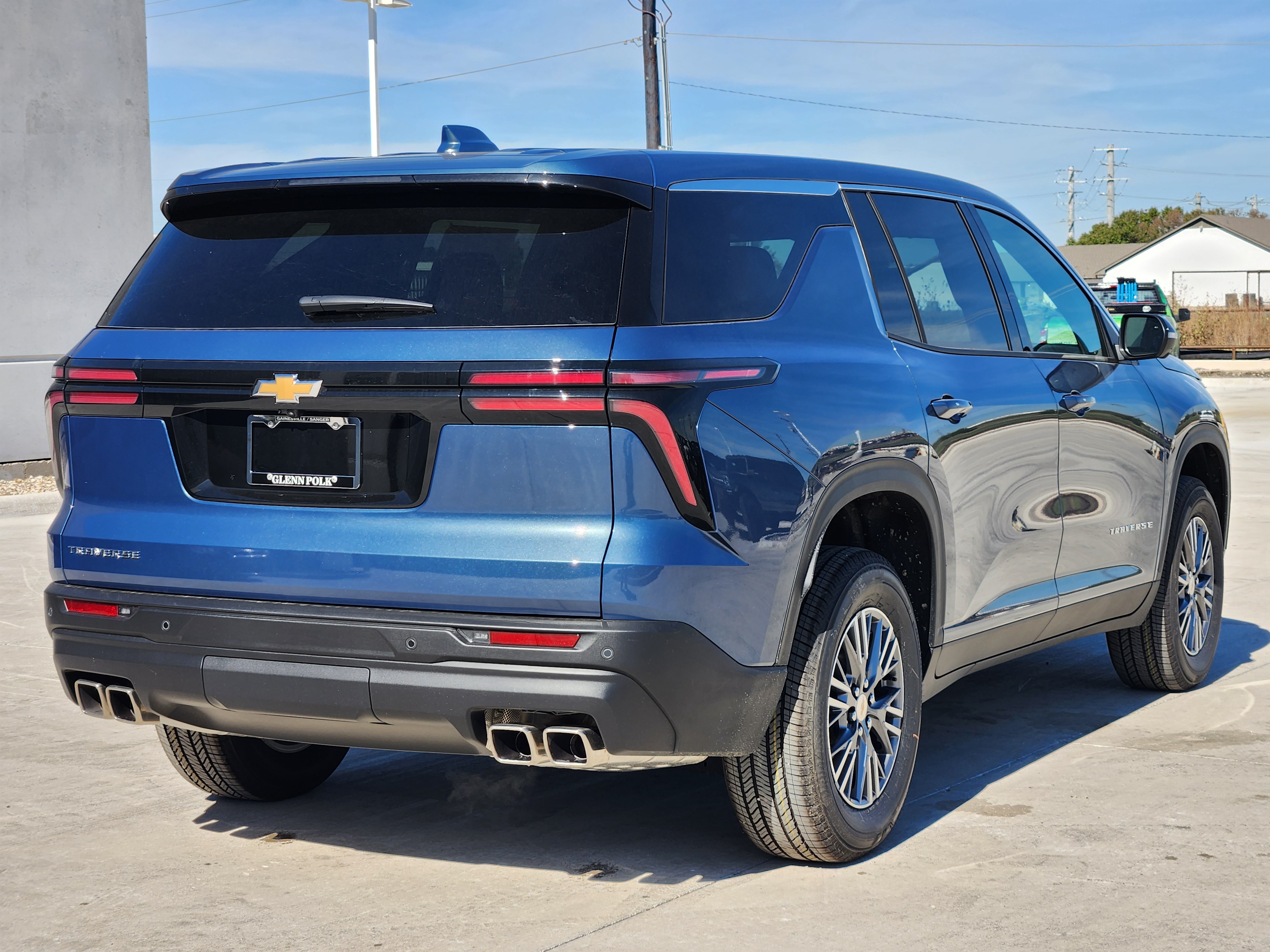 2024 Chevrolet Traverse LS 5