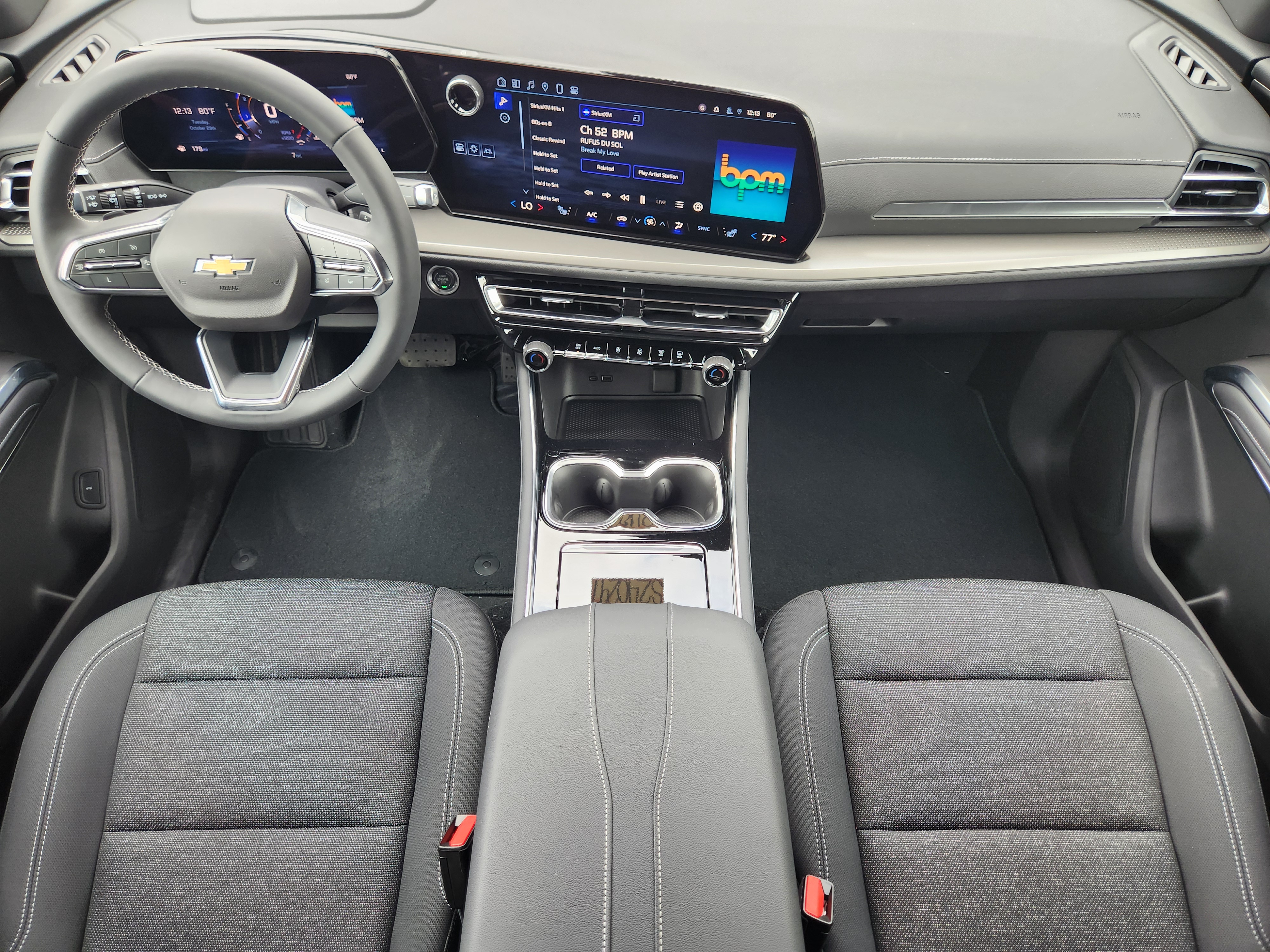 2024 Chevrolet Traverse LS 19