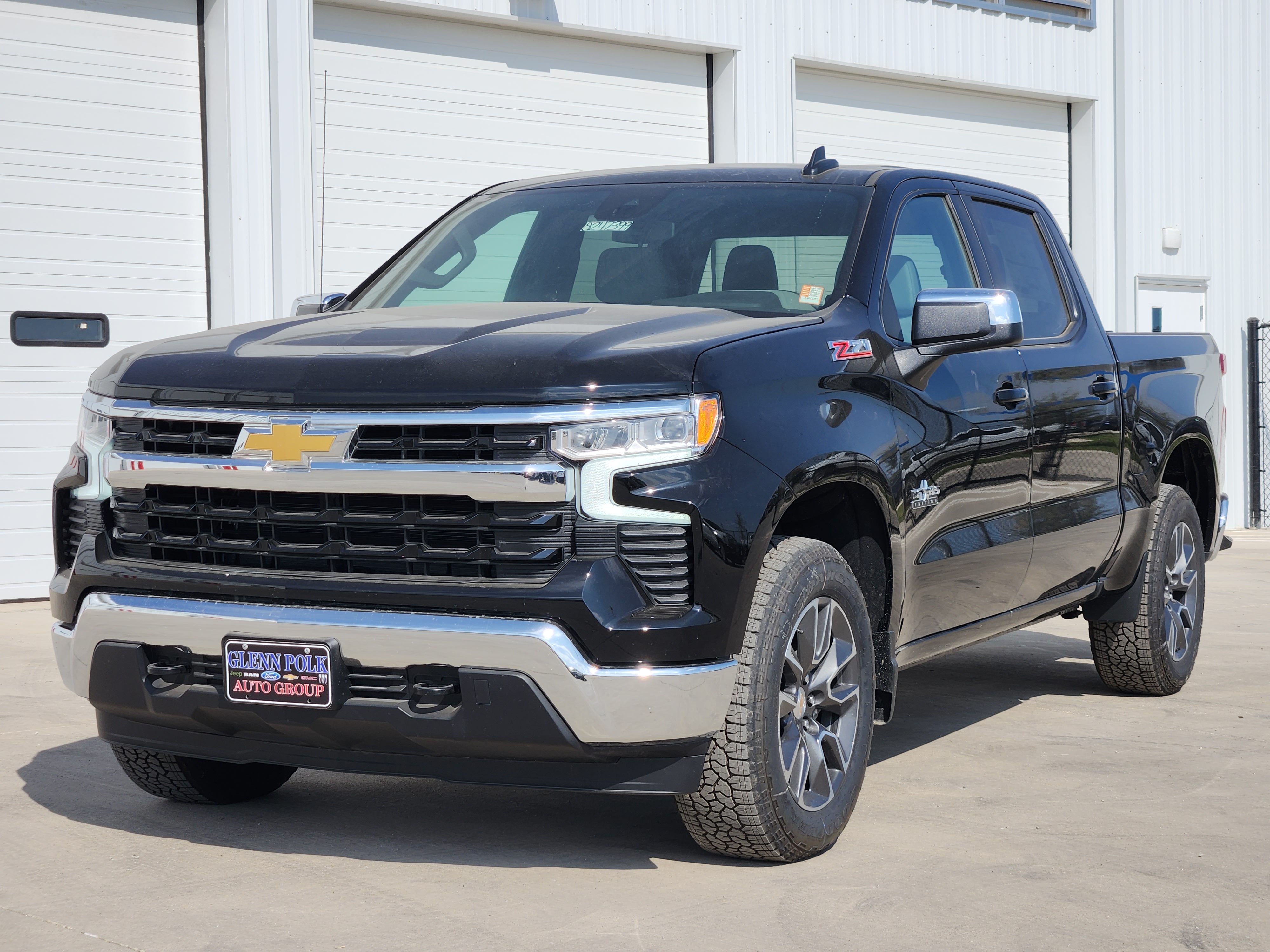 2024 Chevrolet Silverado 1500 LT 2