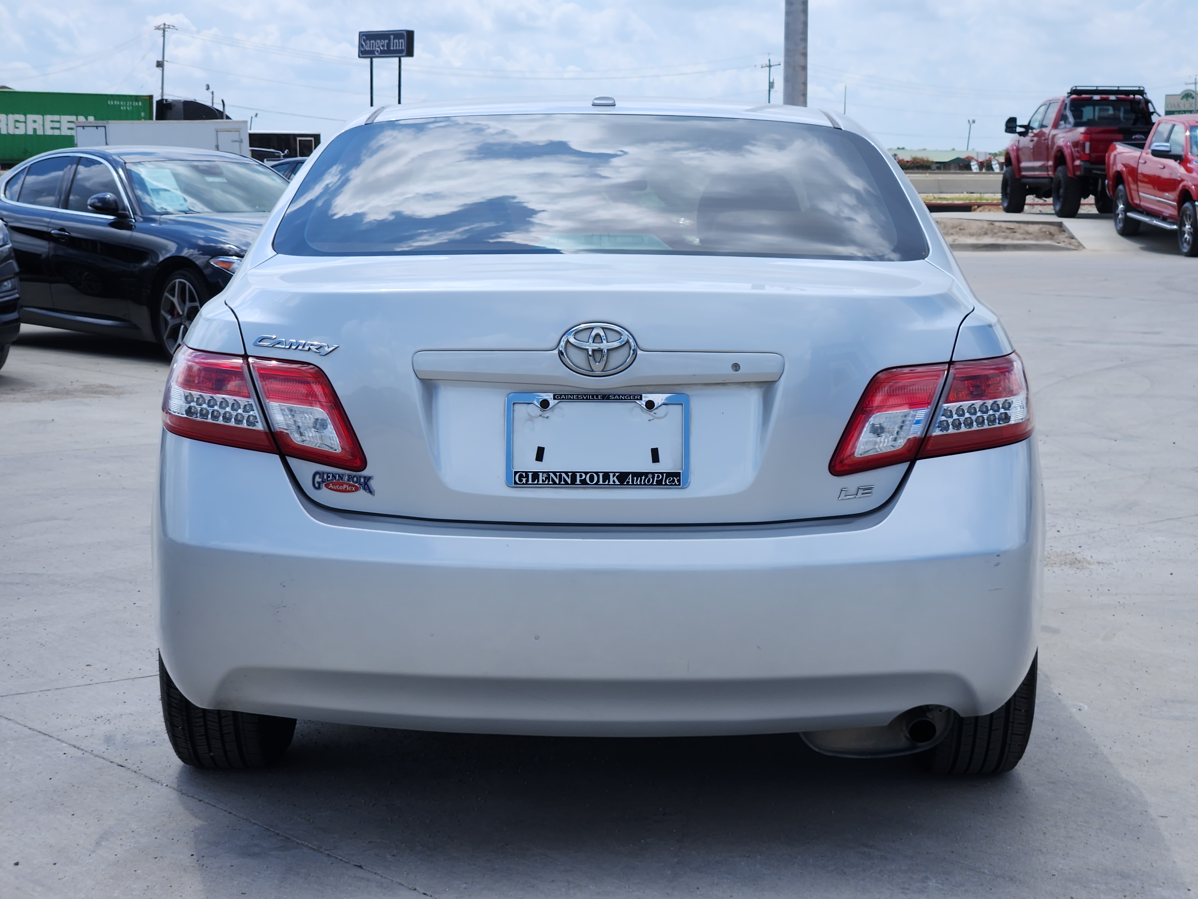 2010 Toyota Camry LE 7