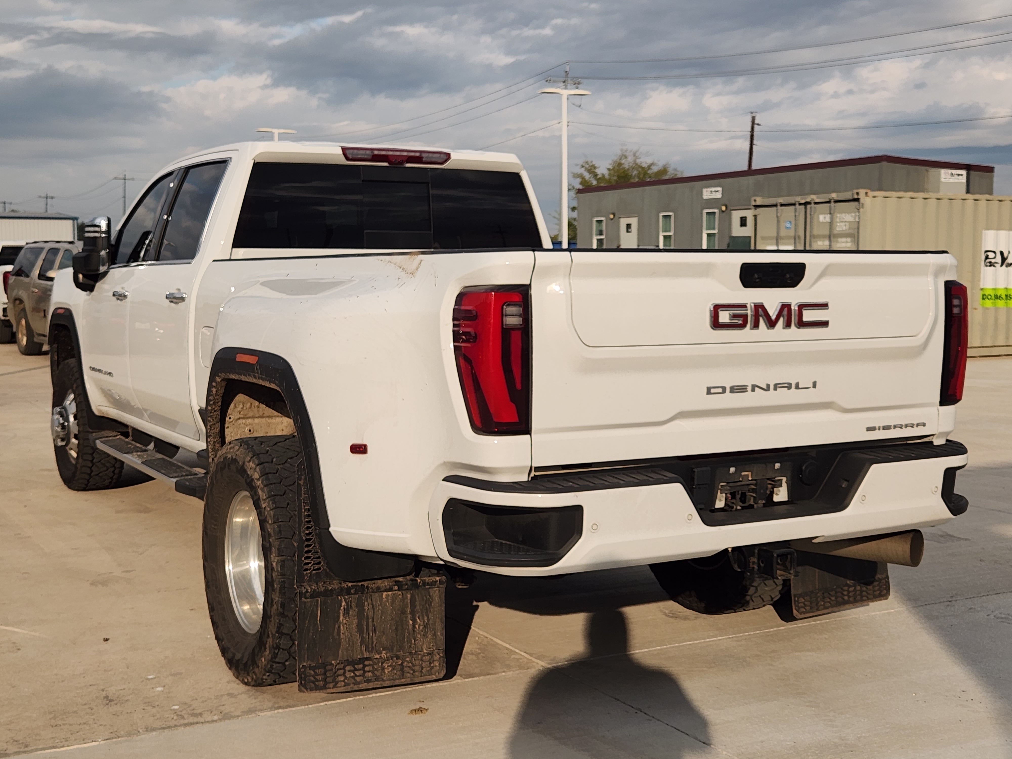 2024 GMC Sierra 3500HD Denali 2