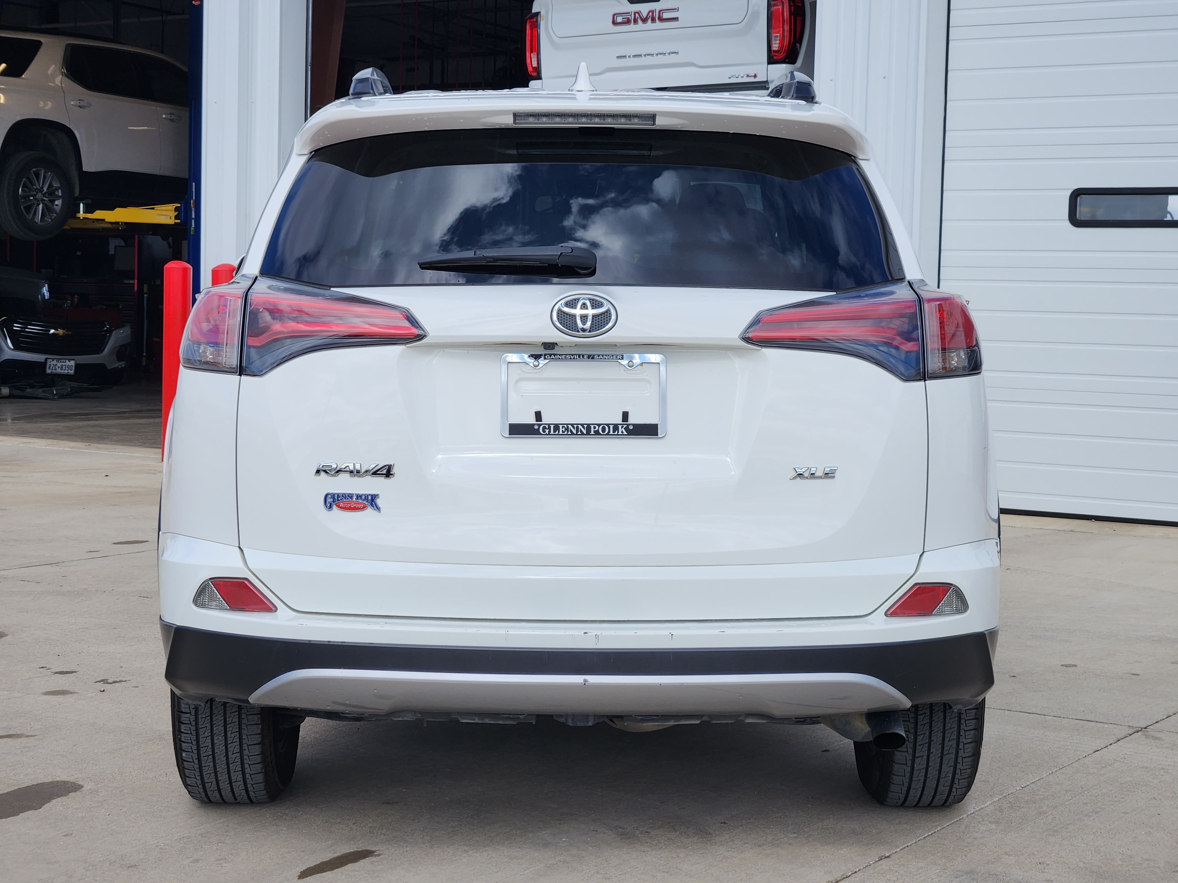 2017 Toyota RAV4 XLE 7