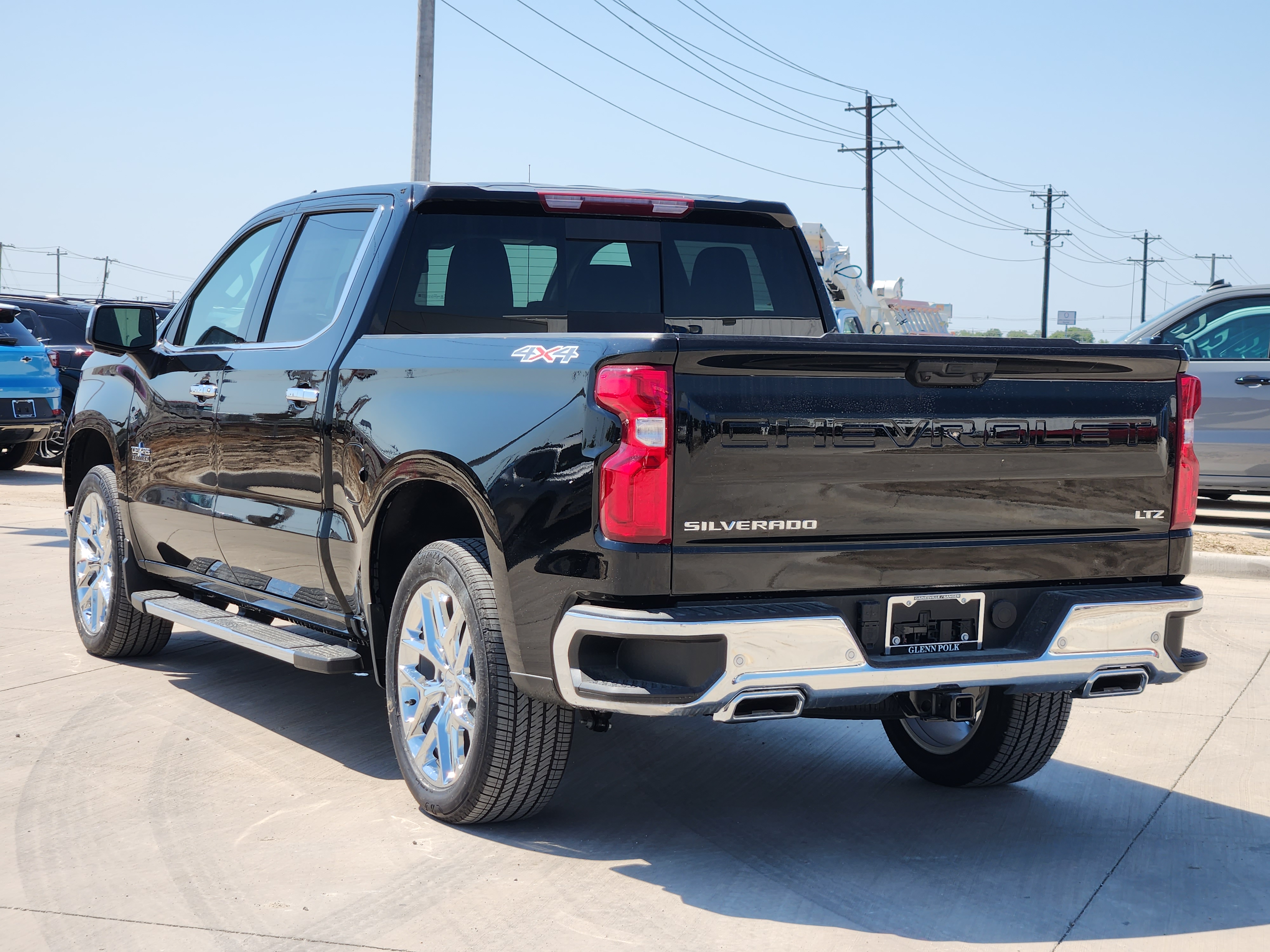 2024 Chevrolet Silverado 1500 LTZ 4