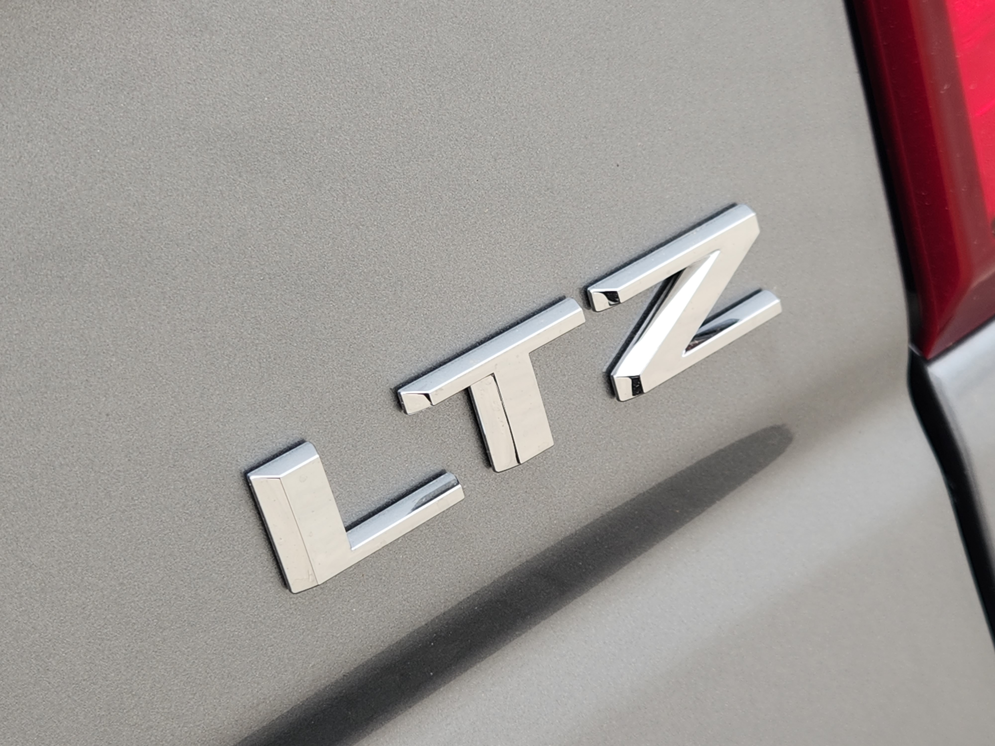 2024 Chevrolet Silverado 1500 LTZ 8