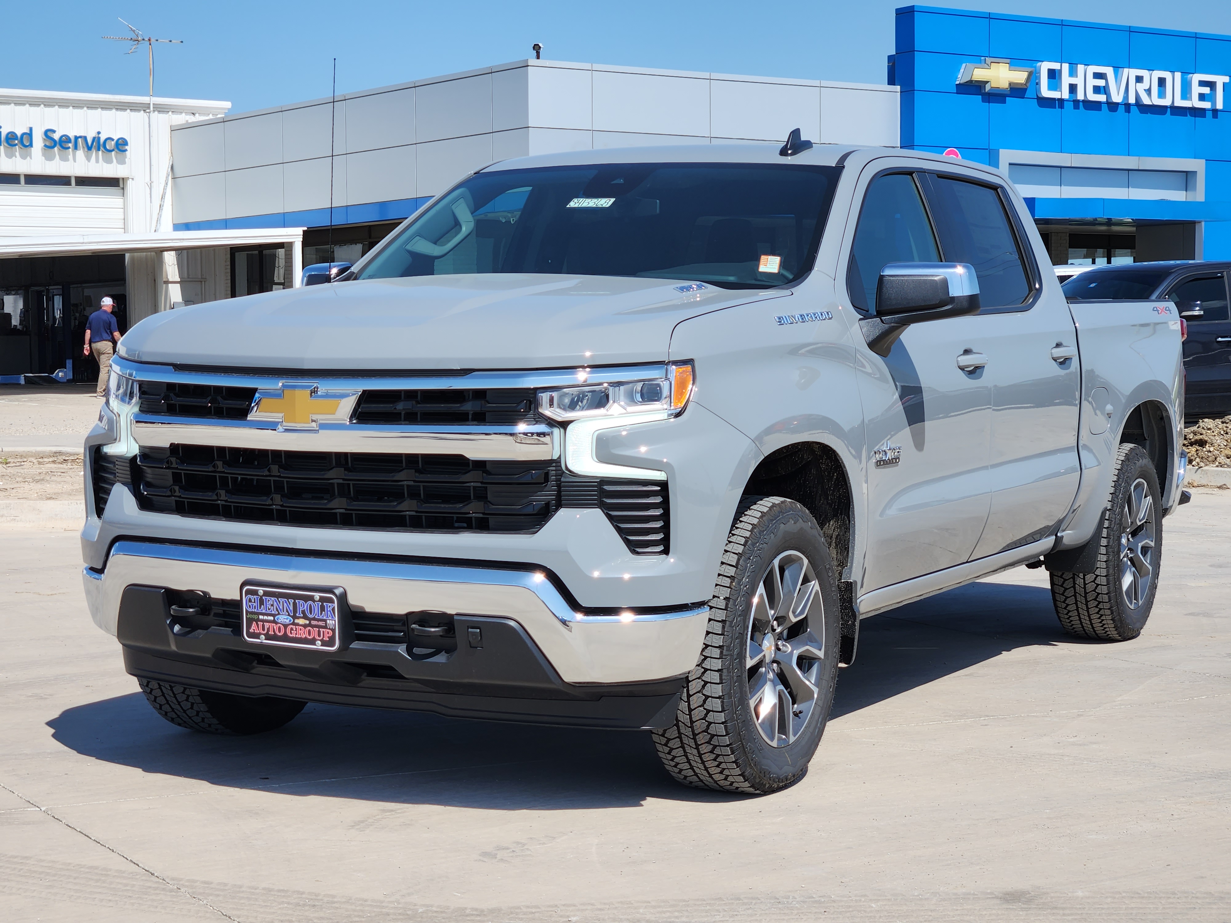 2024 Chevrolet Silverado 1500 LT 2