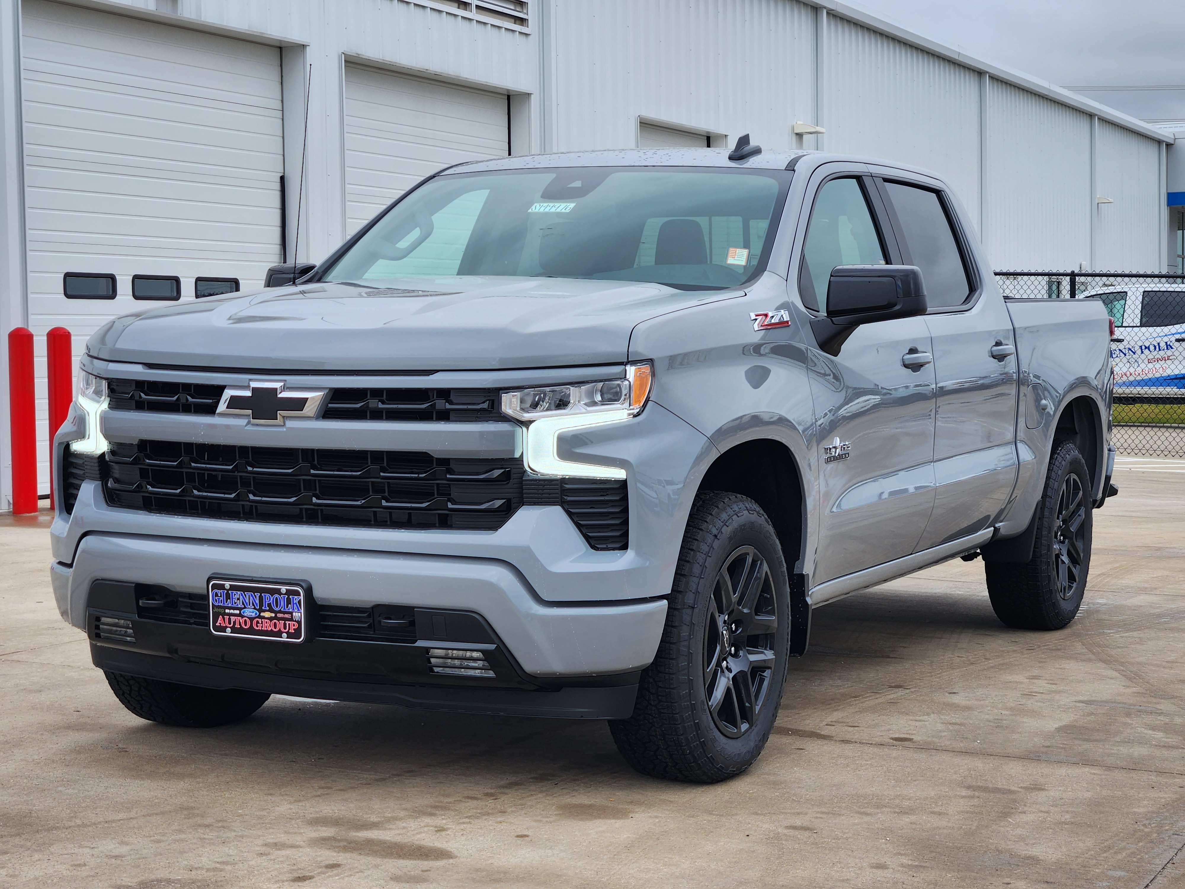 2025 Chevrolet Silverado 1500 RST 2