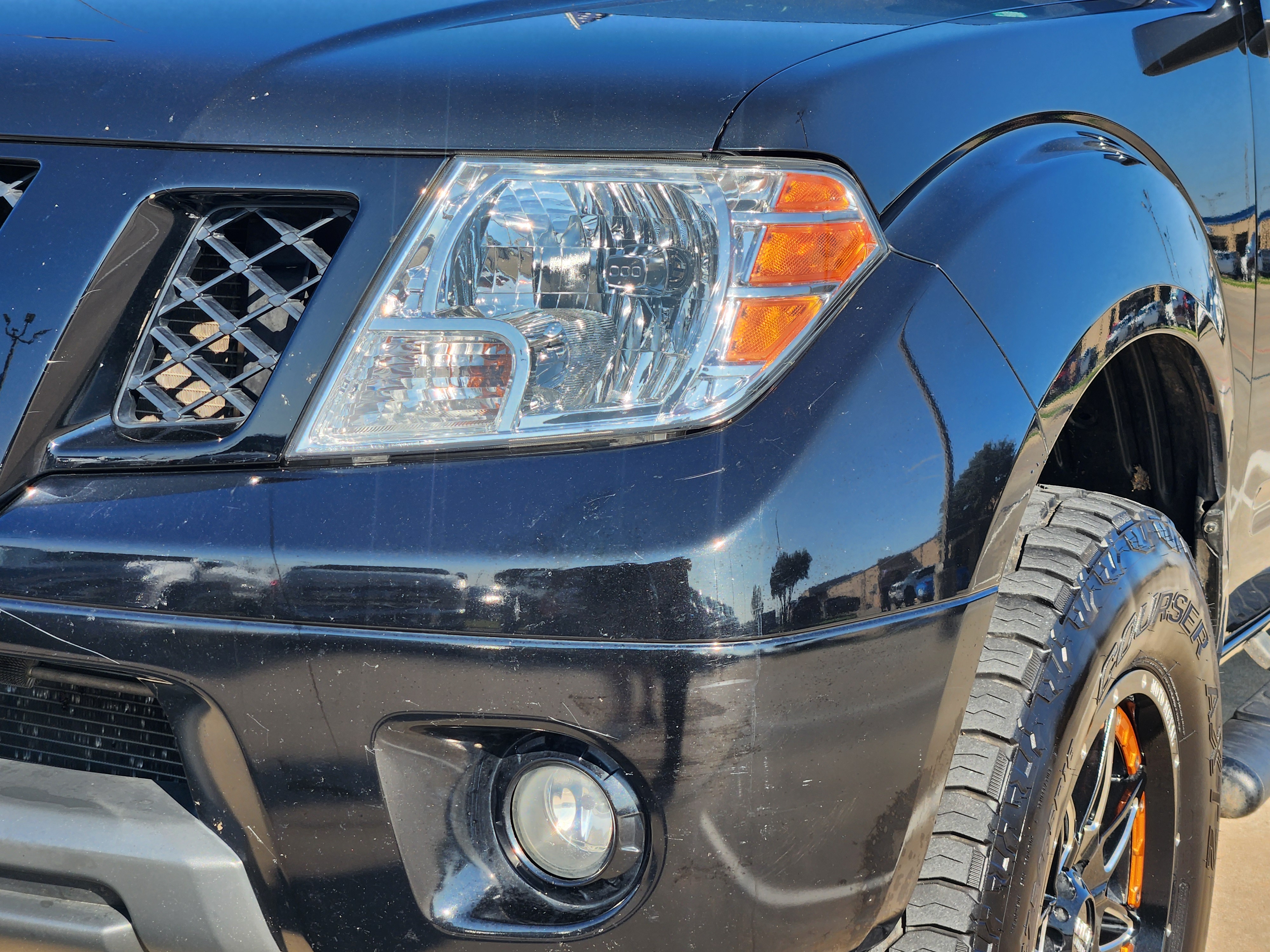 2019 Nissan Frontier SV 9