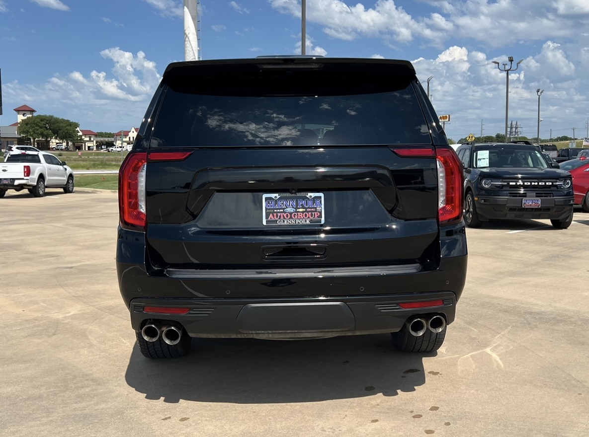 2023 GMC Yukon Denali 6