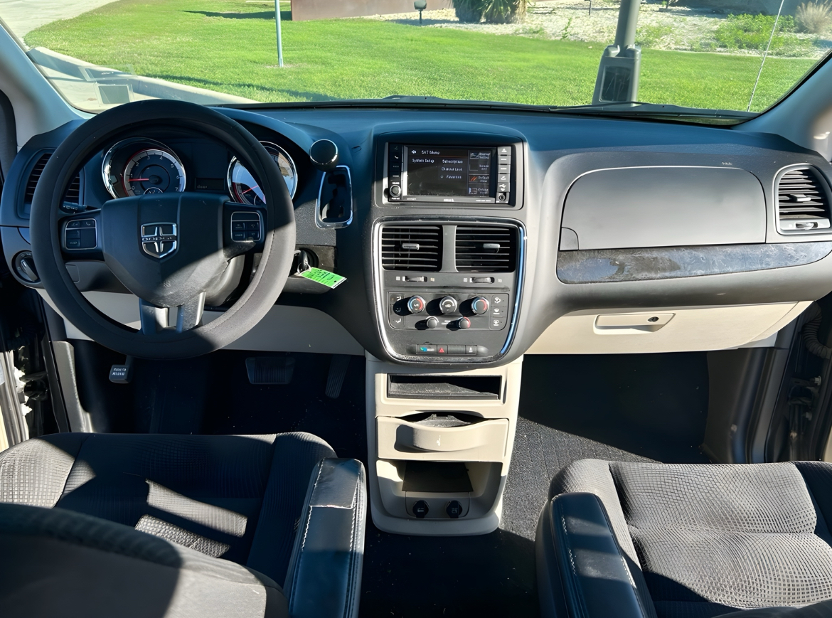 2019 Dodge Grand Caravan SE 11