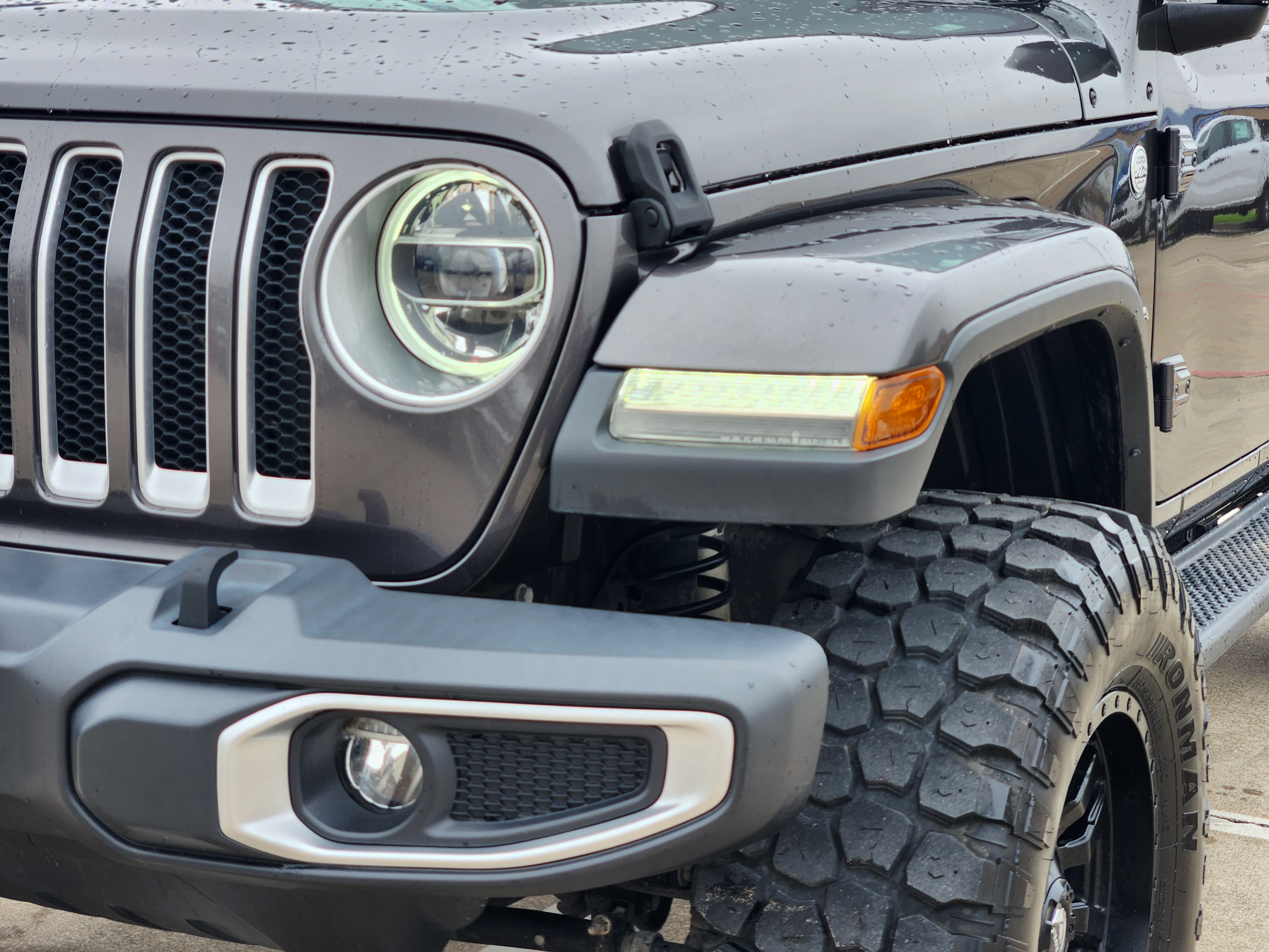 2018 Jeep Wrangler Unlimited Sahara 8