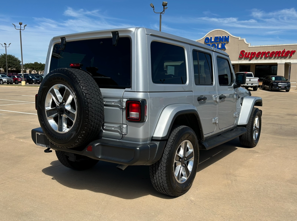 2022 Jeep Wrangler Unlimited Sahara 5