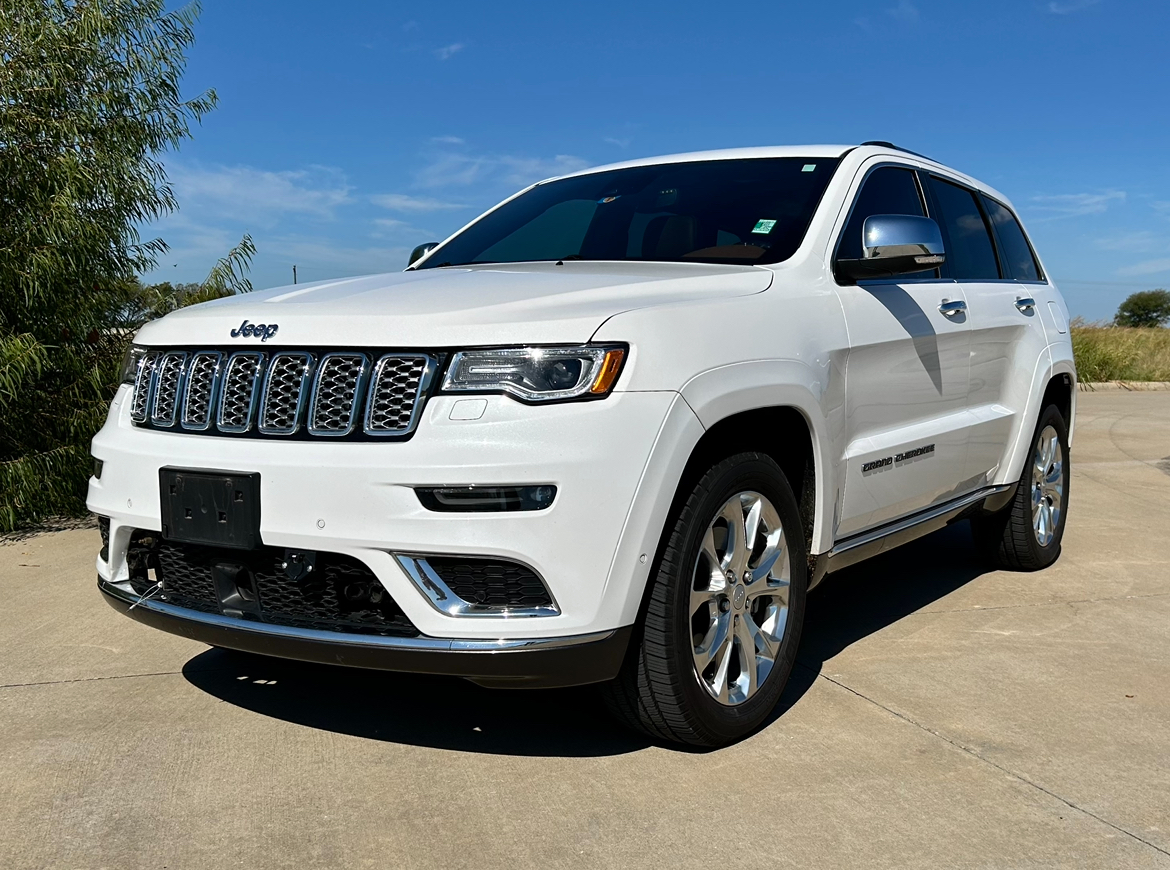 2020 Jeep Grand Cherokee Summit 3