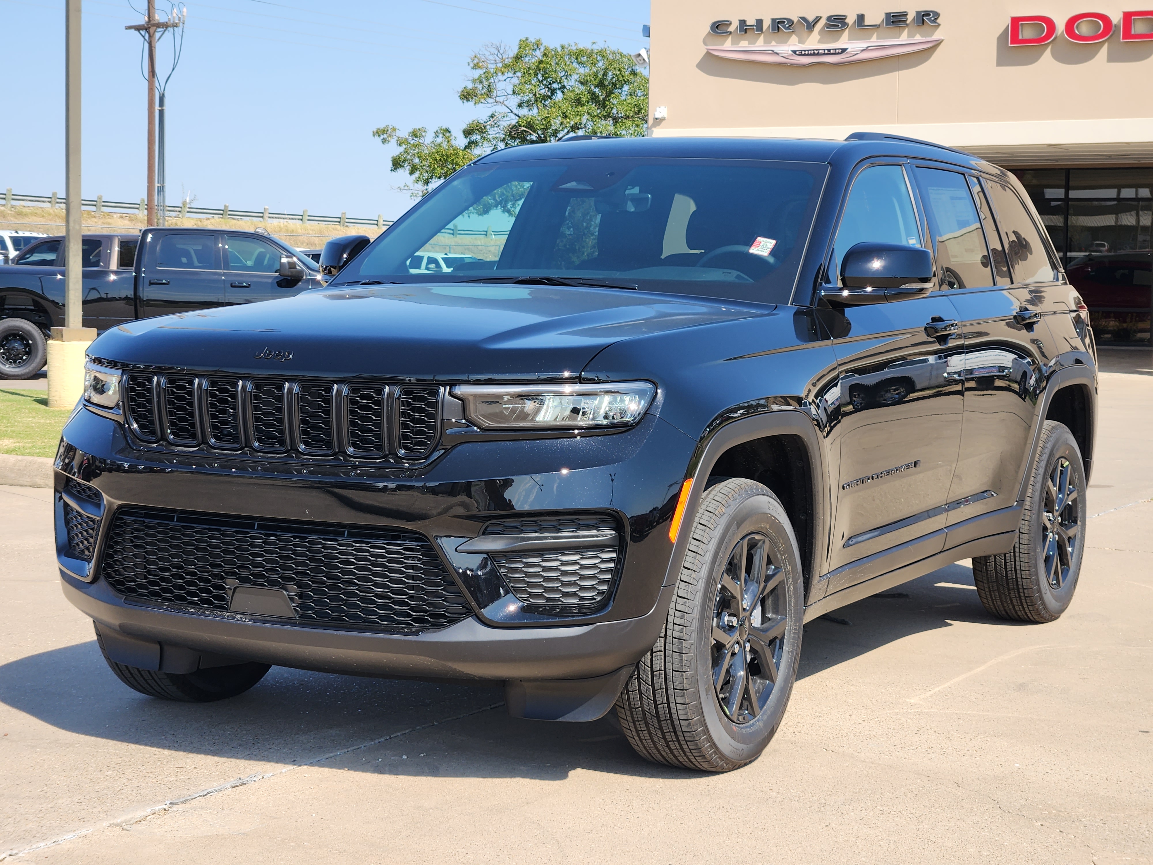 2025 Jeep Grand Cherokee Altitude X 2