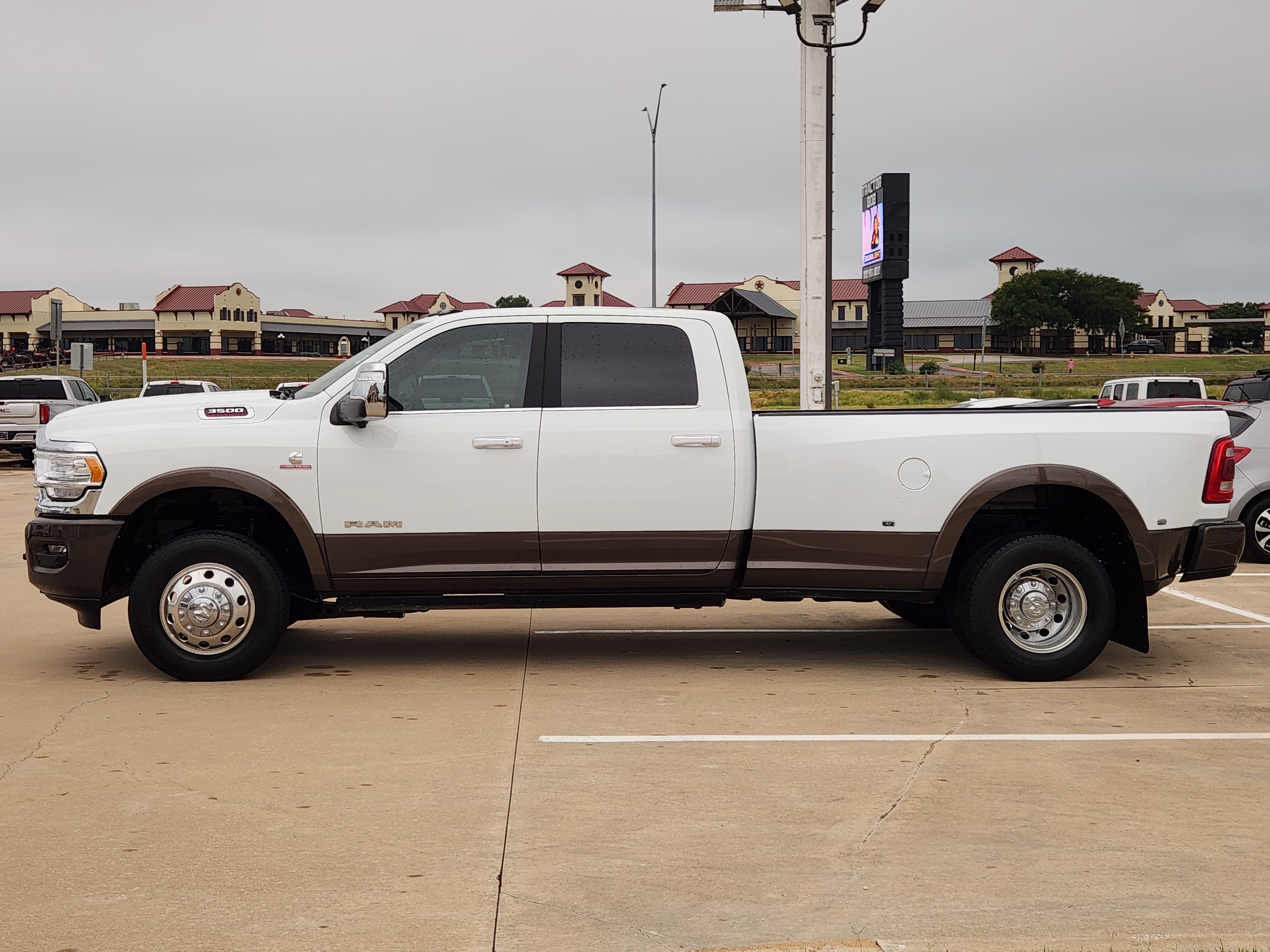 2023 Ram 3500 Laramie Longhorn 4