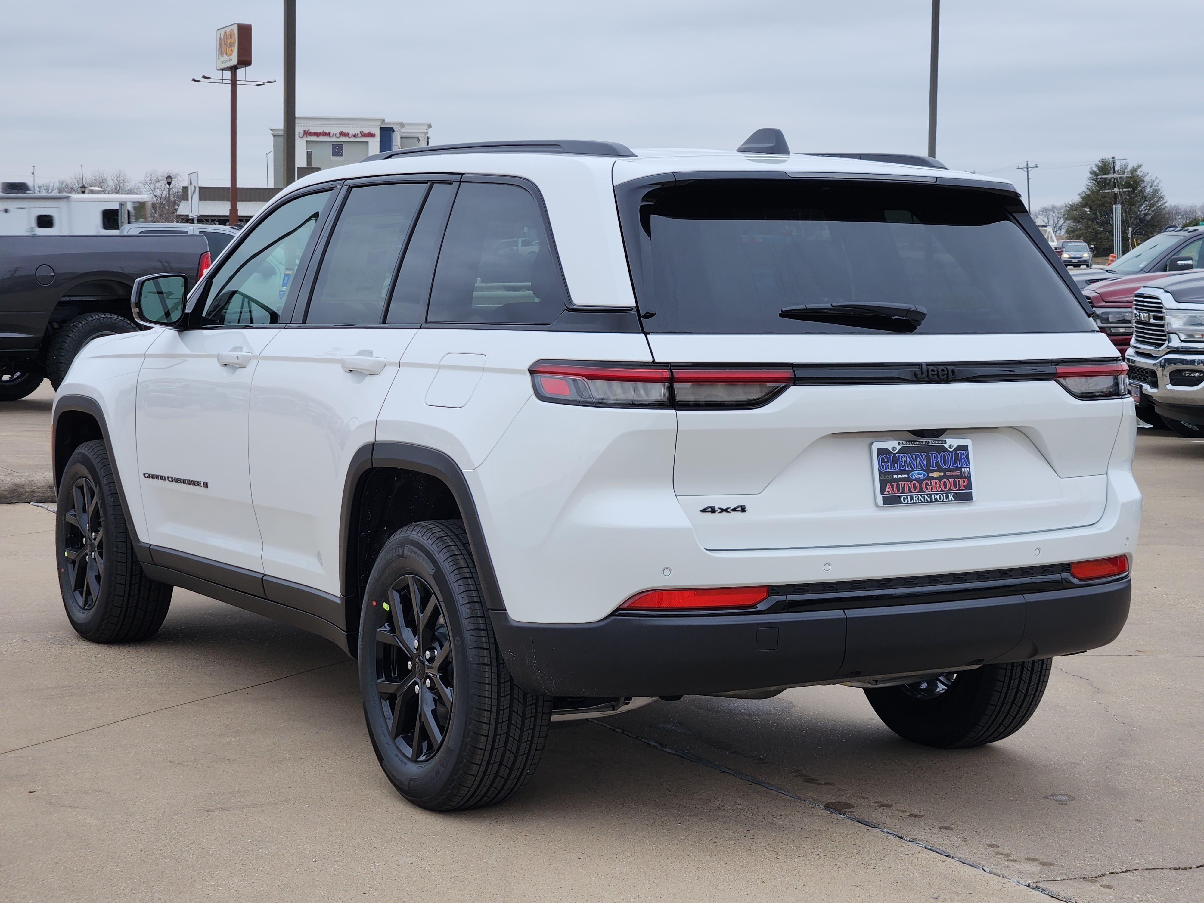 2025 Jeep Grand Cherokee Altitude 4