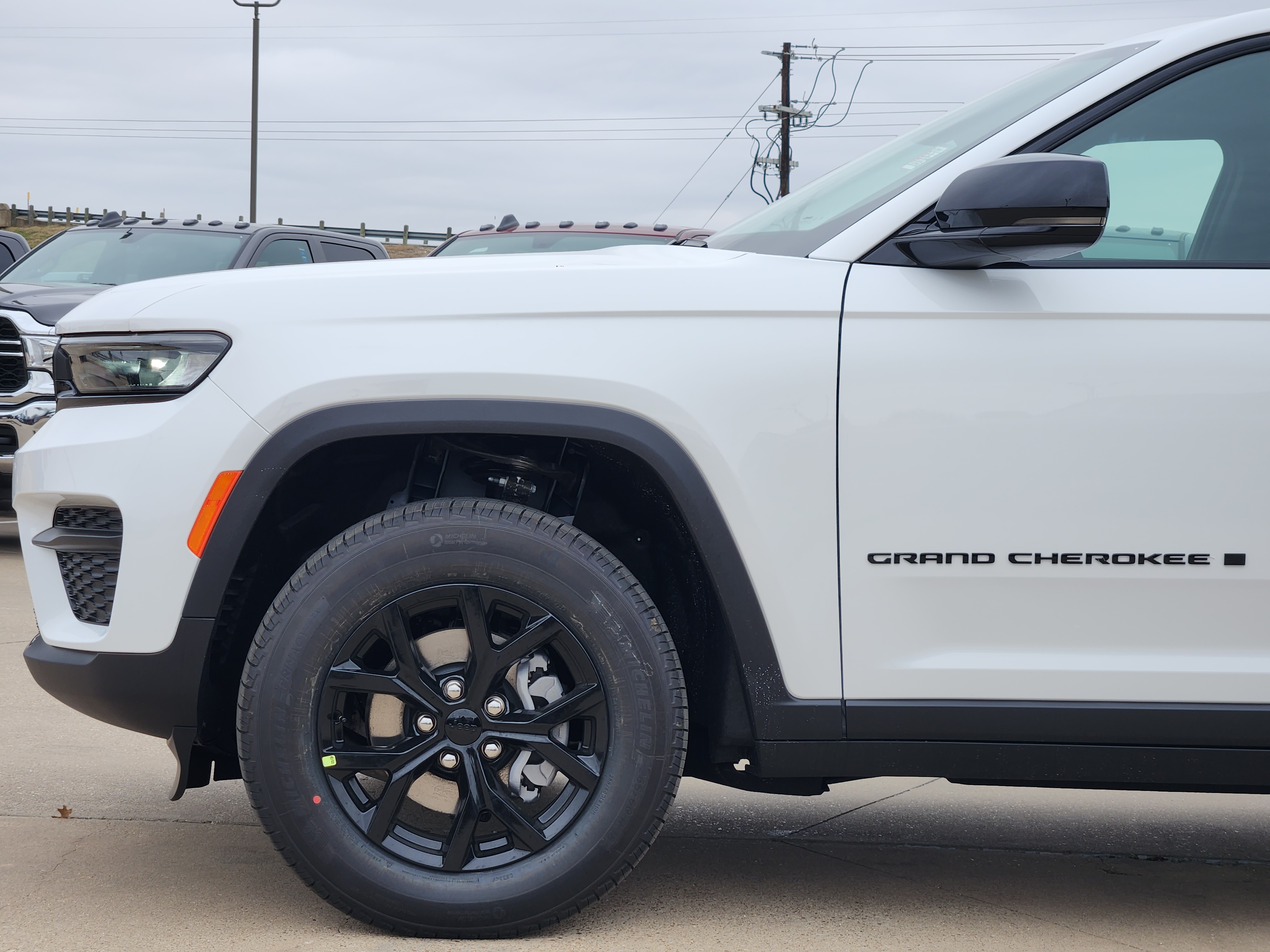 2025 Jeep Grand Cherokee Altitude 6