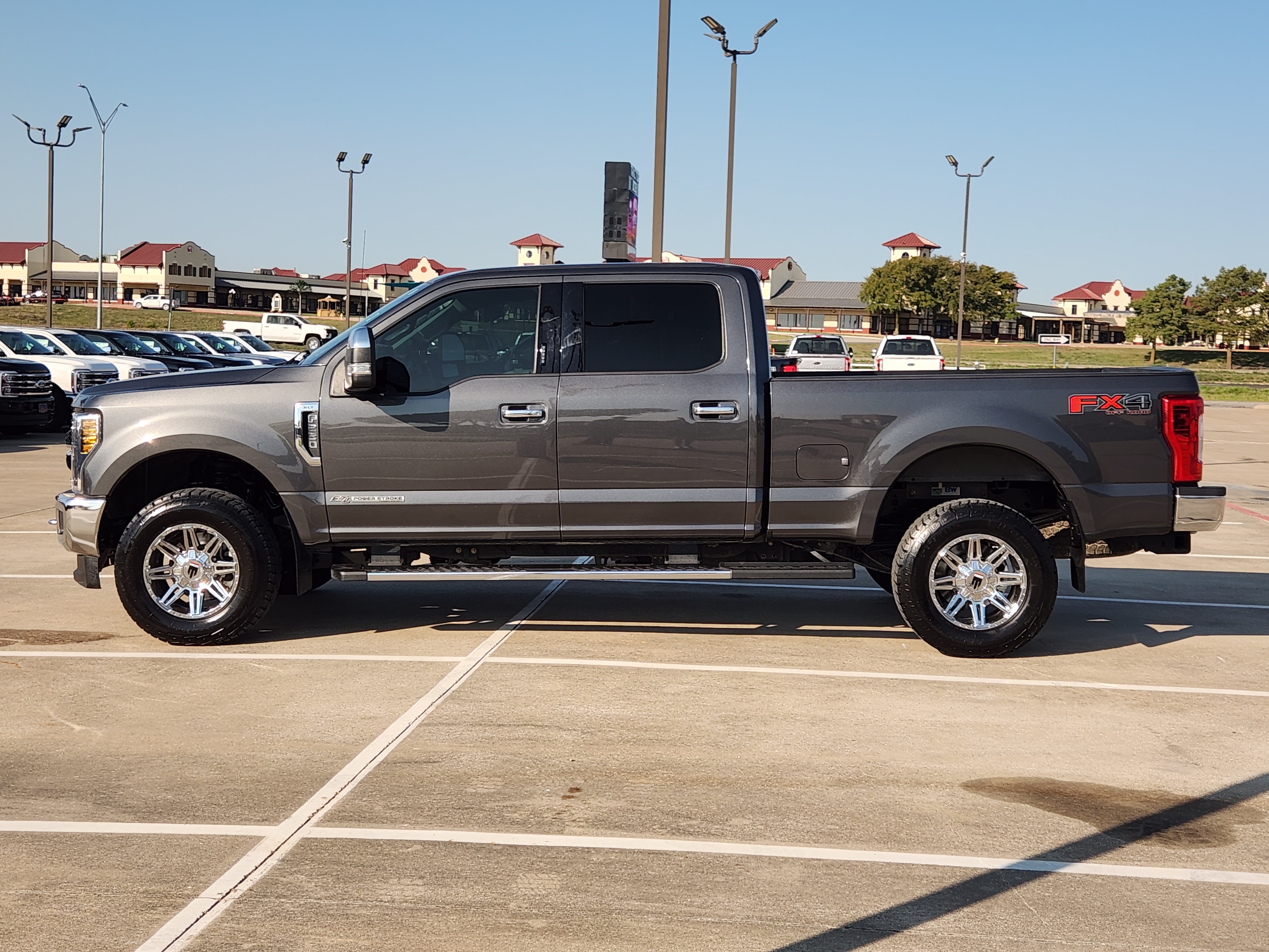 2019 Ford F-250SD XLT 4