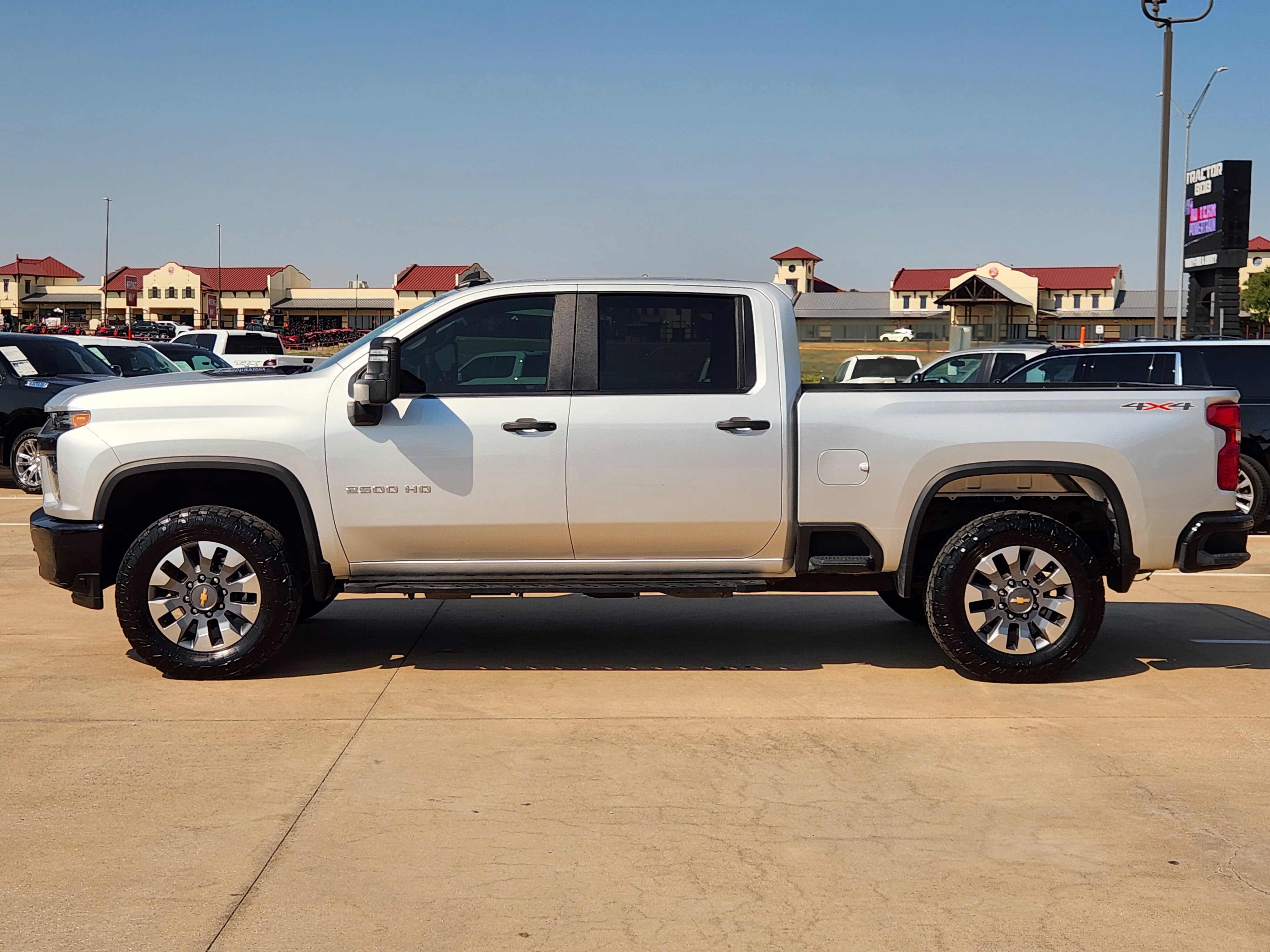 2023 Chevrolet Silverado 2500HD Custom 4