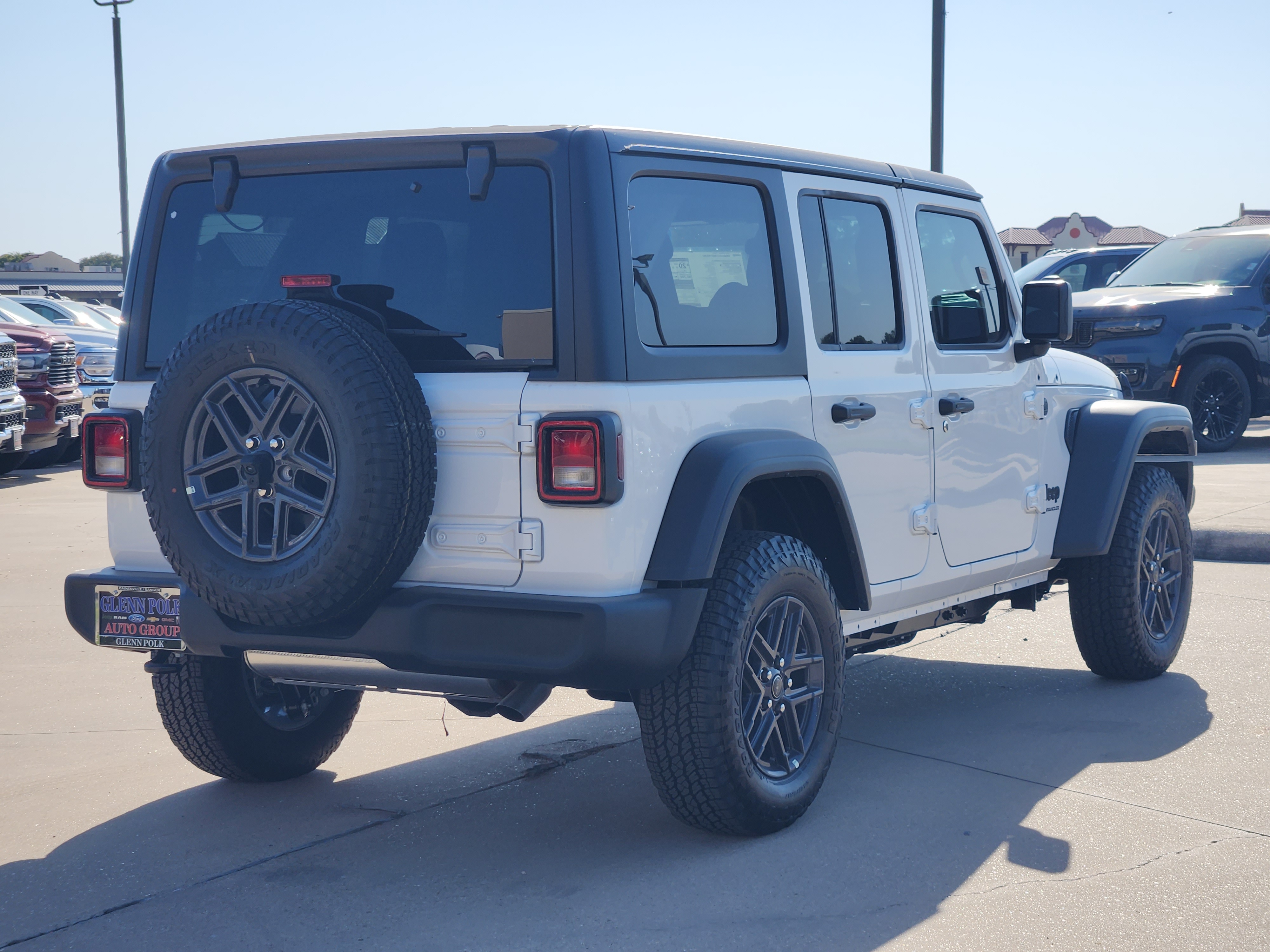 2024 Jeep Wrangler Sport RHD 5