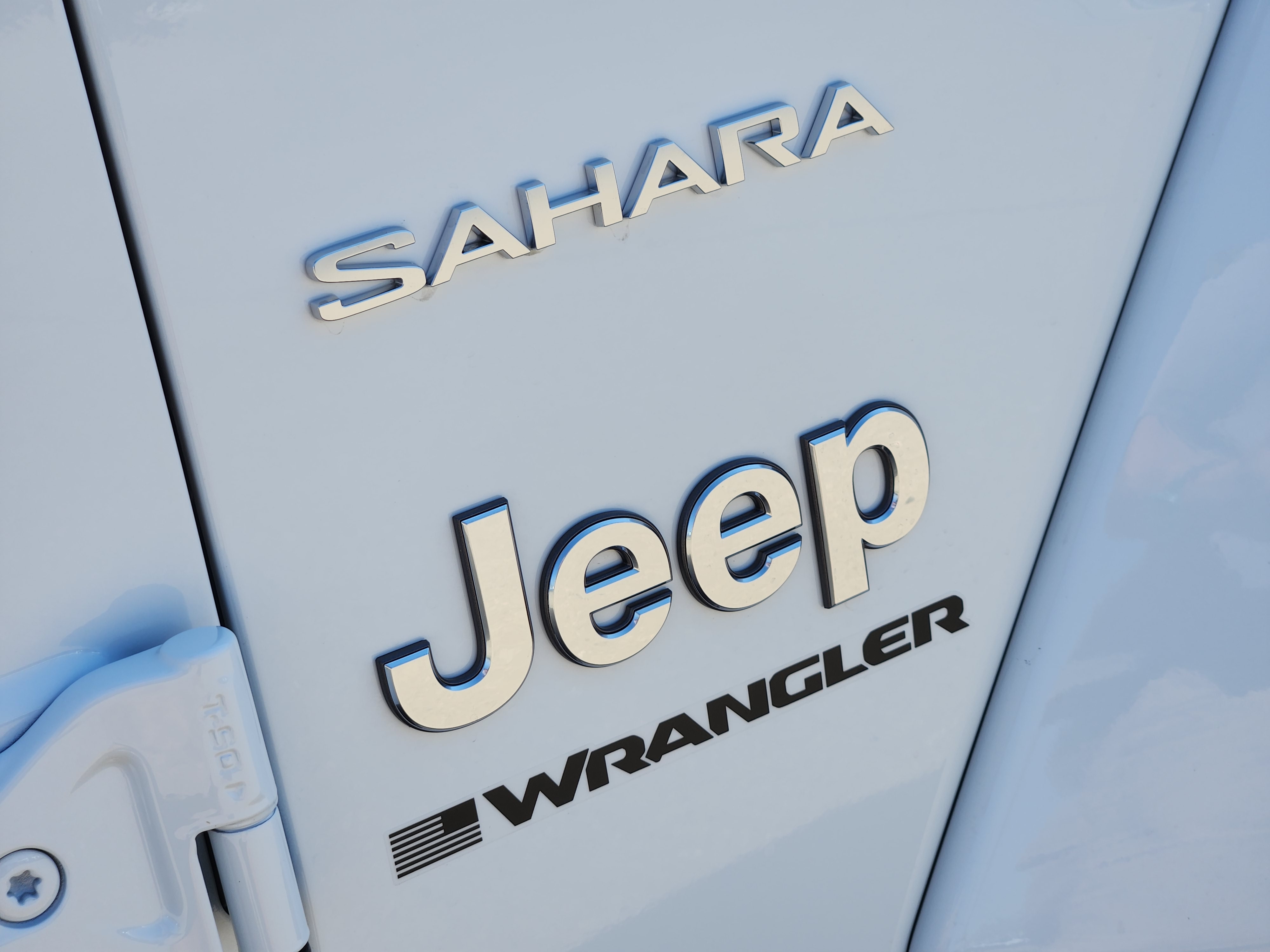 2024 Jeep Wrangler Sahara 9