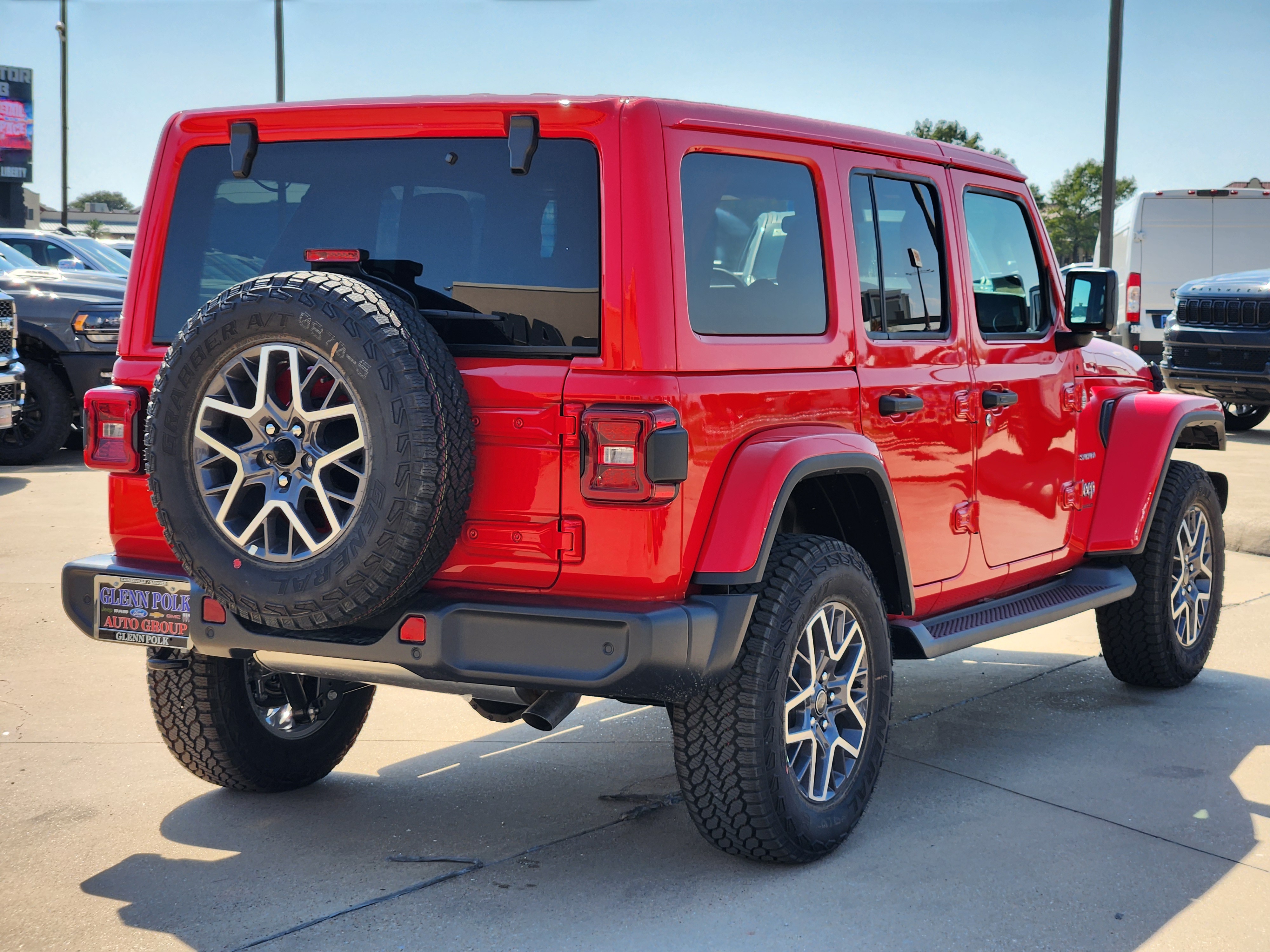 2024 Jeep Wrangler Sahara 5