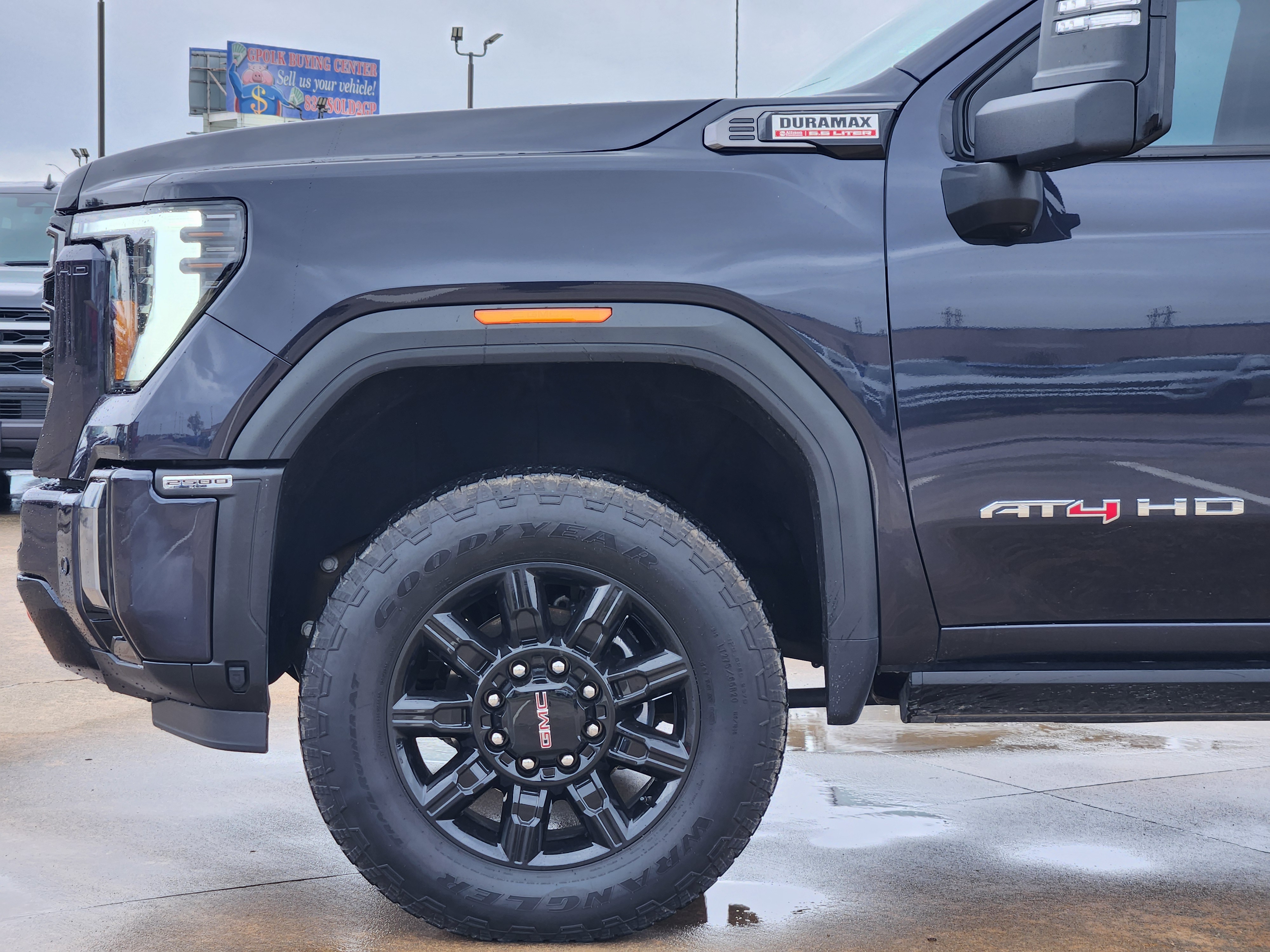 2024 GMC Sierra 2500HD AT4 8