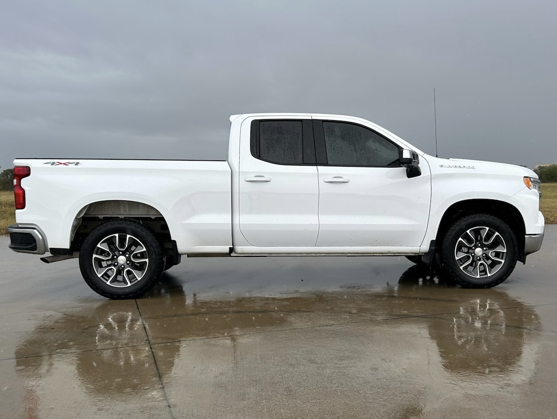 2023 Chevrolet Silverado 1500 LT 4