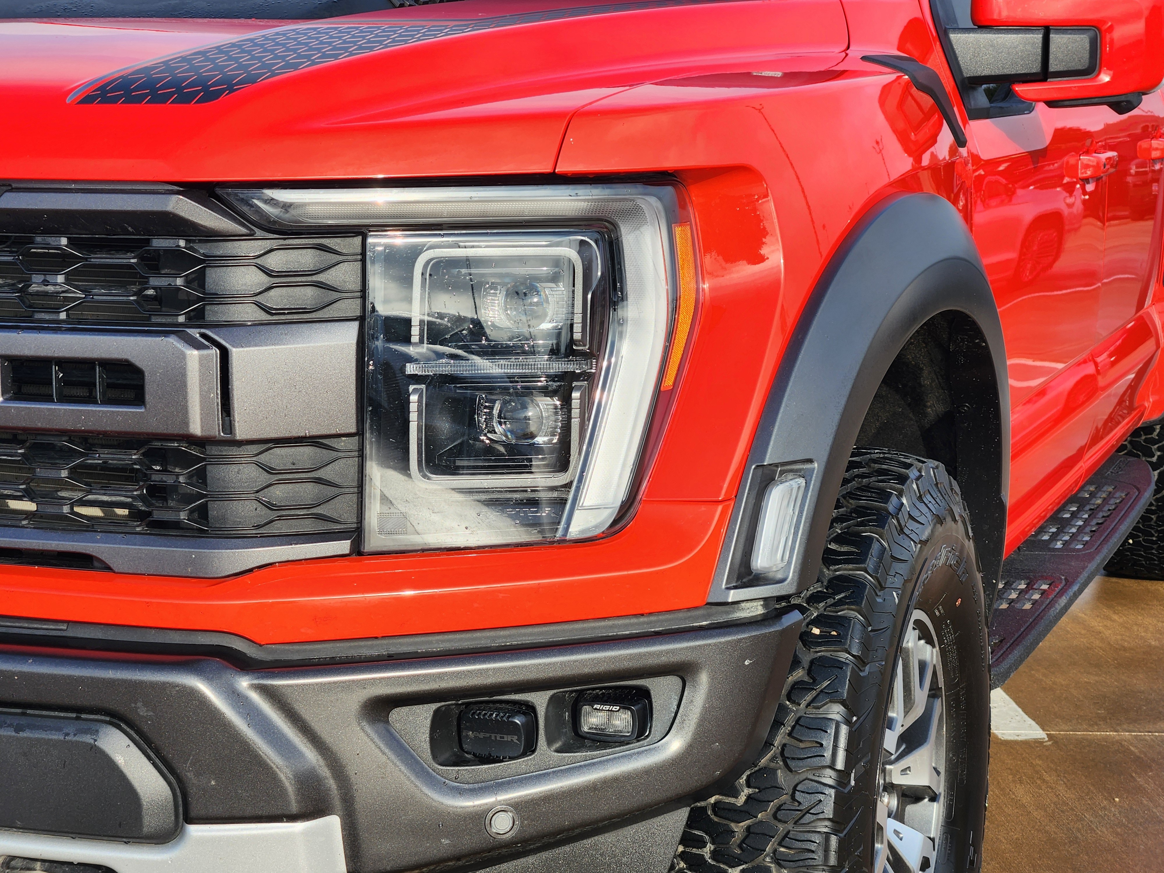 2023 Ford F-150 Raptor 9