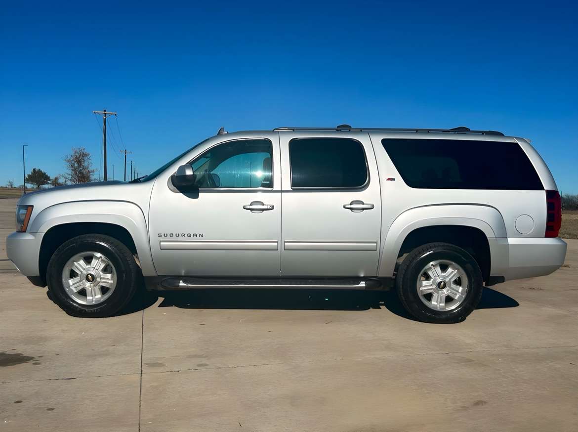 2013 Chevrolet Suburban 1500 LT 10