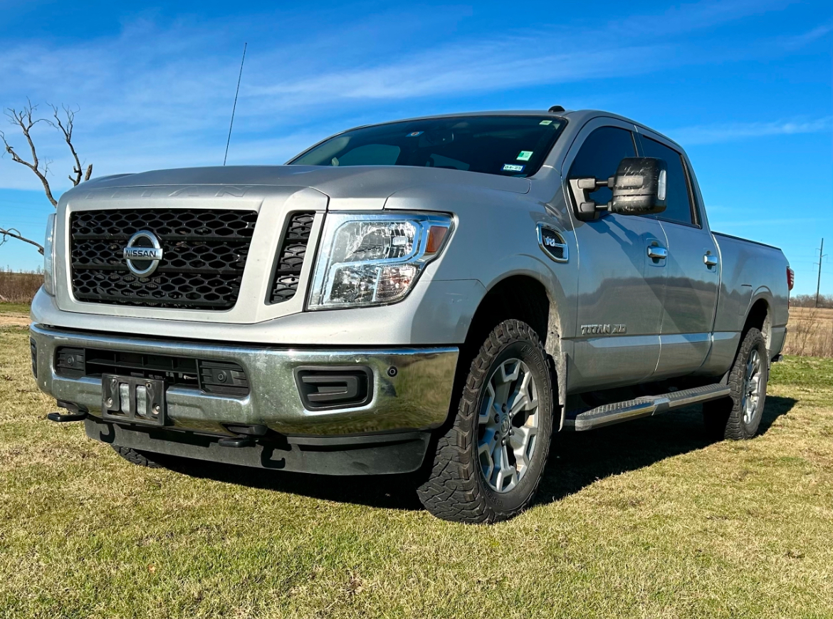 2019 Nissan Titan XD SV 4